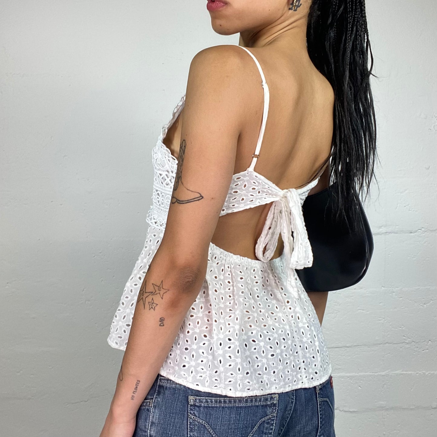 Vintage 2000's Summer Soft Girl White Lace Material Cami Top with Back Binding (M)