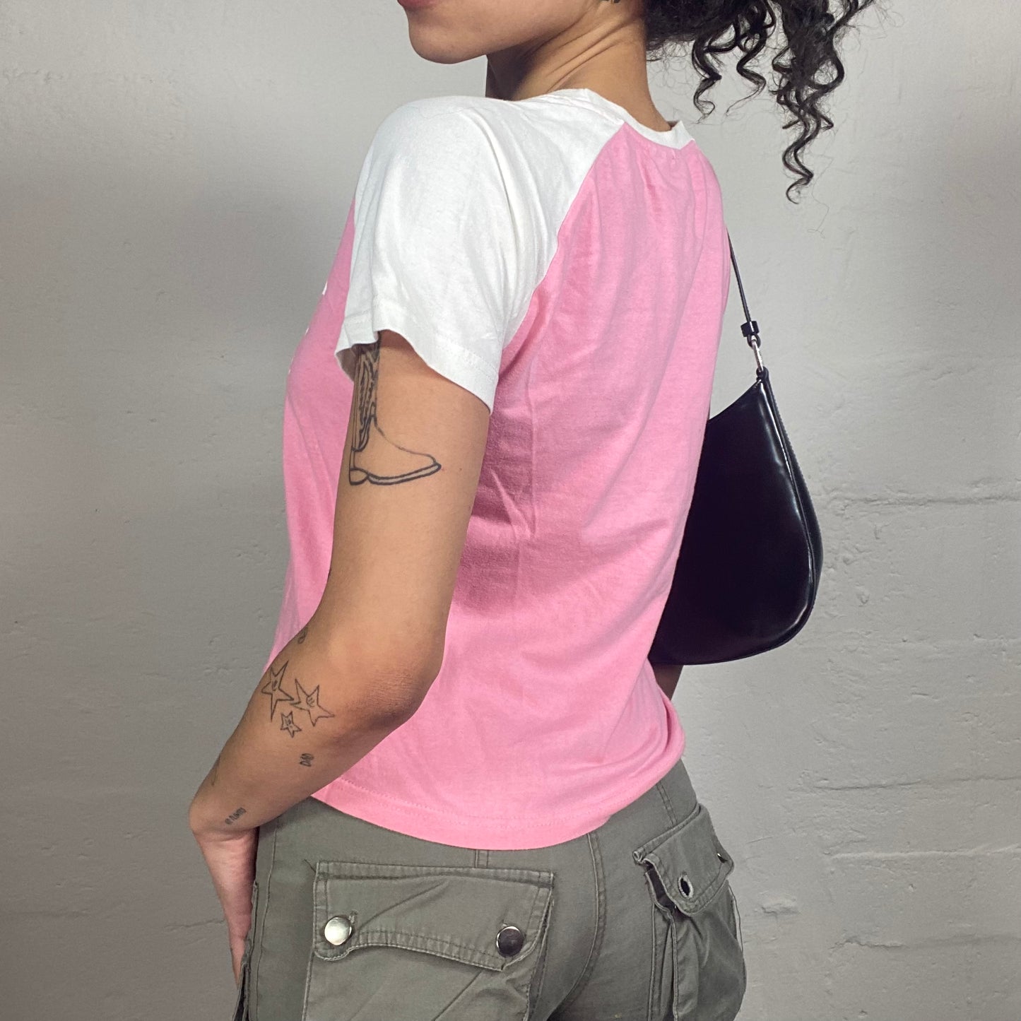 Vintage 2000's Archive Reebok Pink and White Boxy Fit Cropped Tee (M)