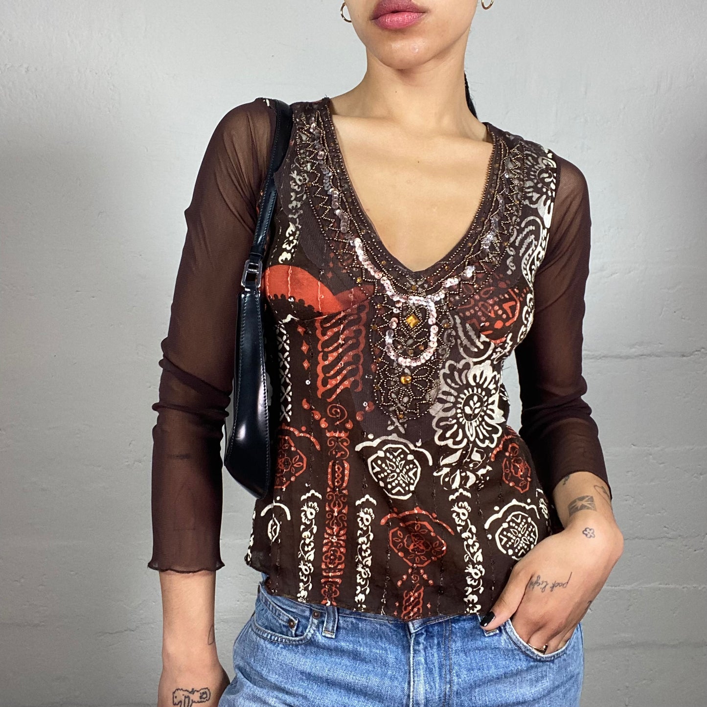 Vintage 2000's Boho Brown V-Chest Cut 3/4 Mesh Sleeve Top with Boho White Print (S)