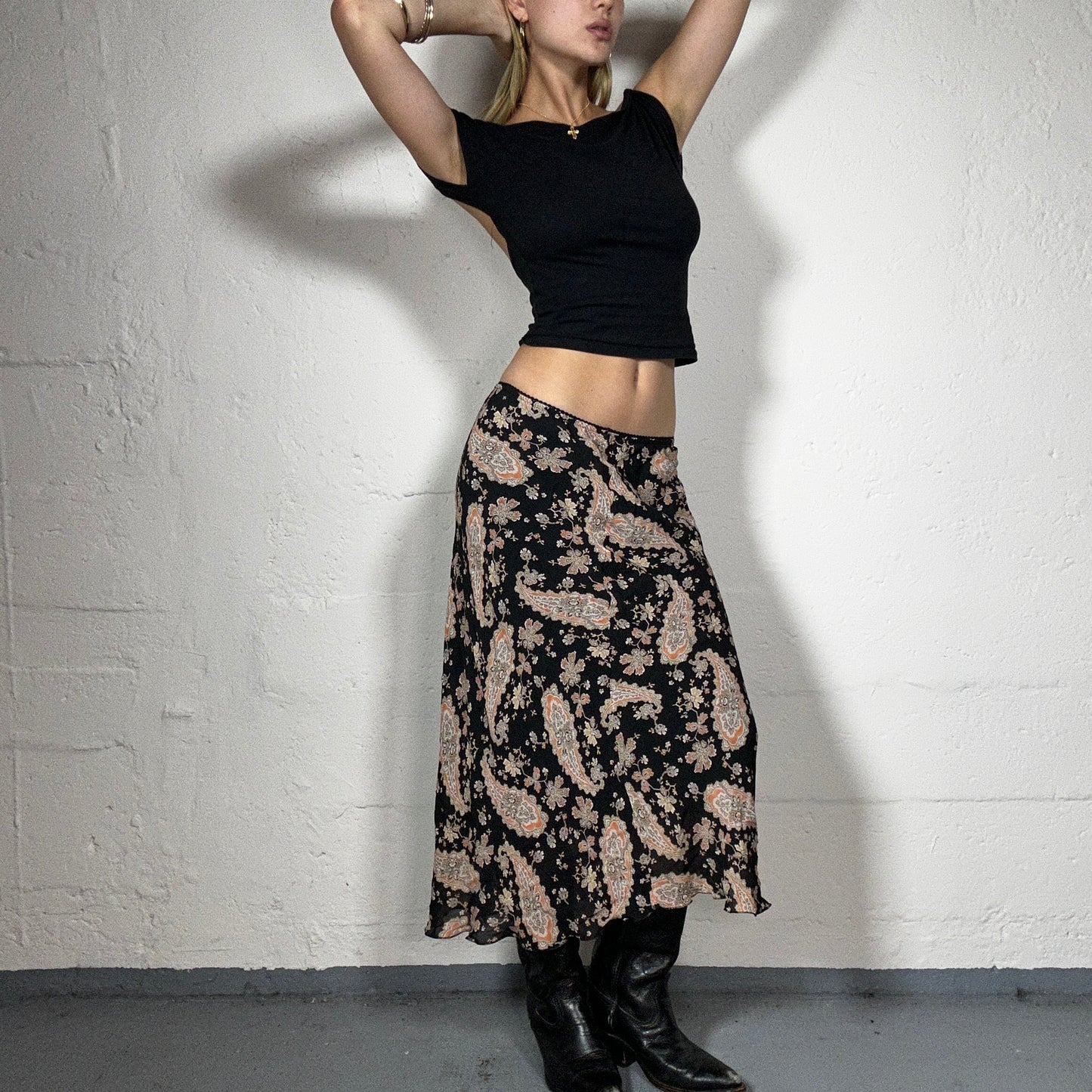 Vintage 2000's Soft Girl Black Midi Chiffon Skirt with Peachy Boho Print (M)