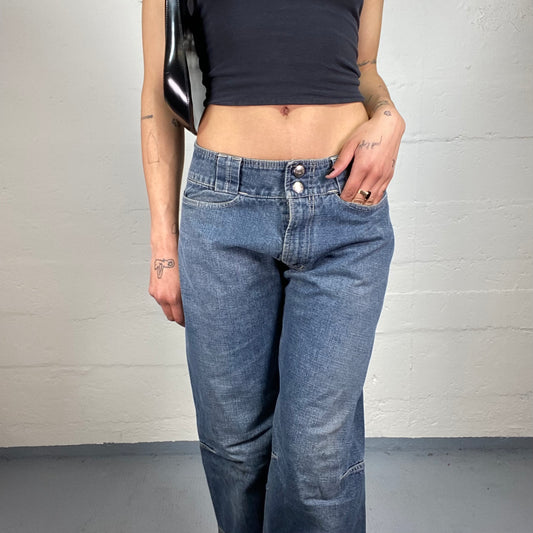 Vintage 2000's Downtown Girl Low Waisted Straight Cut Jeans with Overlapping Pockets (L)