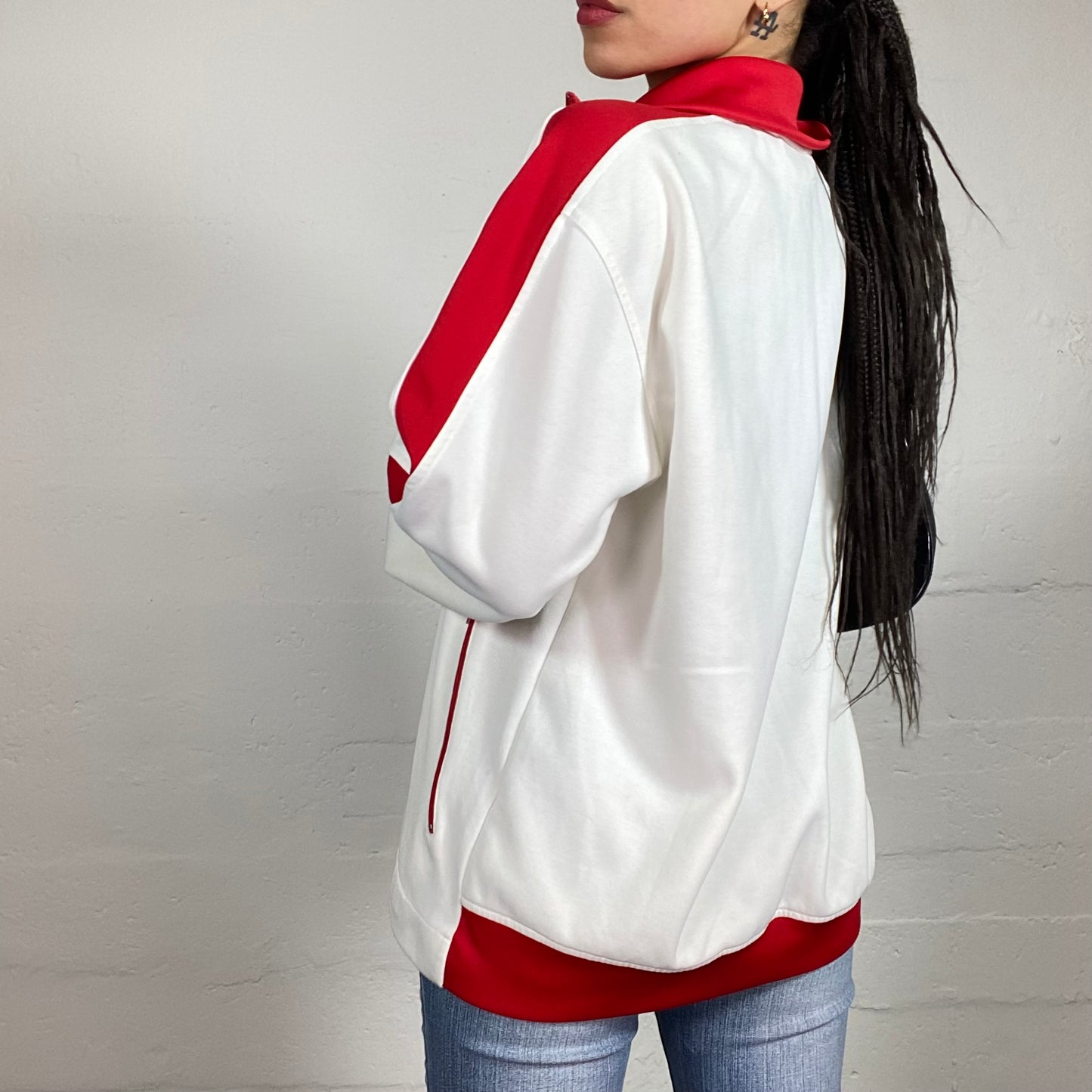 Vintage 90’s Puma Streetwear Skater Girl White and Red Zip Up Pullover (XL)