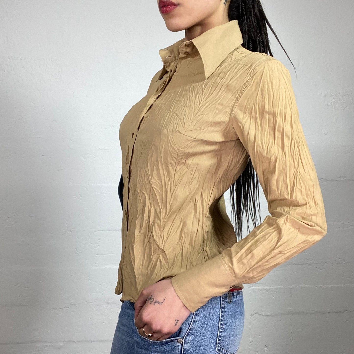 Vintage 2000’s Office Girl Sand Colour Wrinkled Texture Button Up Shirt with Pointy Collar (S)