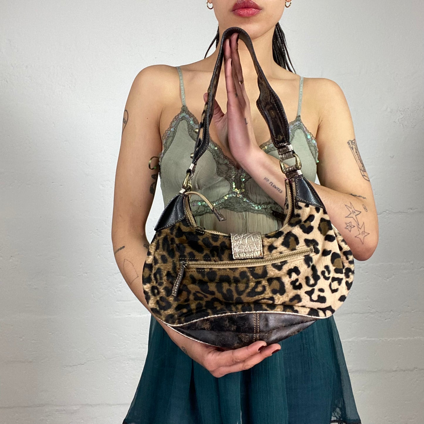 Vintage 2000’s Archive Guess Cheetah Girl Glamorous Animal Print Antique Gold Furniture Shoulder Bag with Belt Details and Keychain