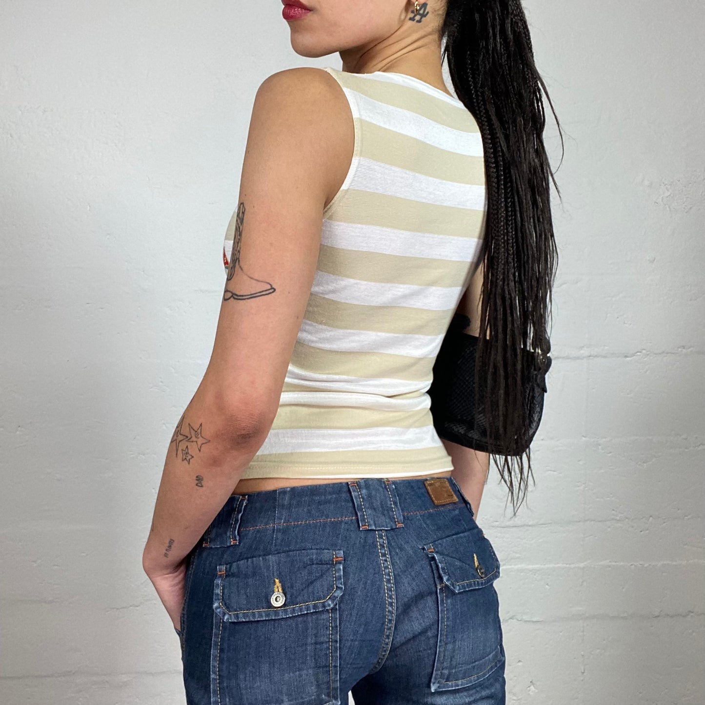 Vintage 2000’s Morgan Downtown Girl Striped White and Beige Tank Top with New-York City Blue and Red Print (L)