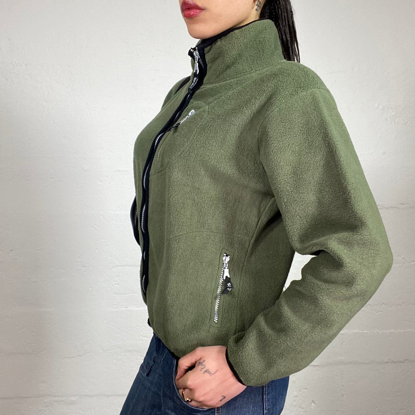 Vintage 90’s Skater Girl Feezy Khaki Green Zip Up Pullover Style Jacket with Back Cartoon Embroidery Detail (L)