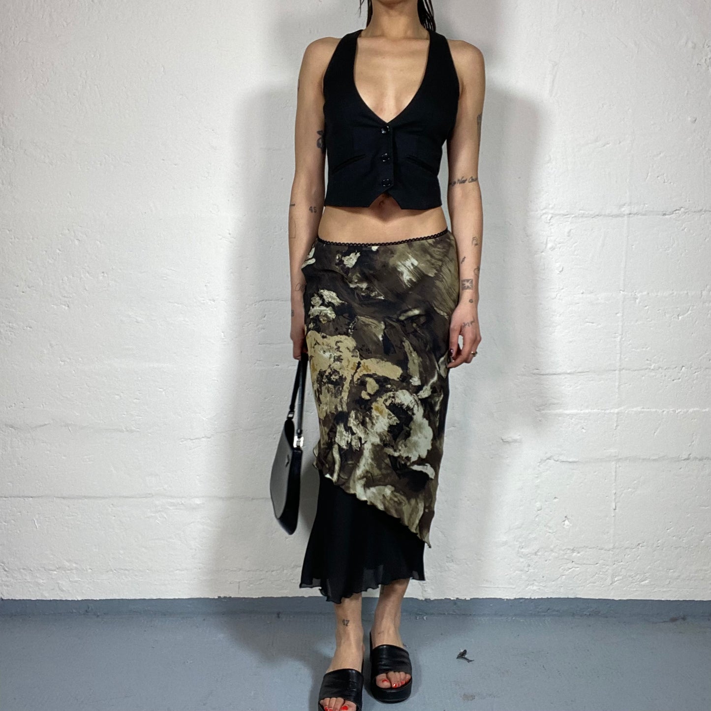 Vintage 2000’s Romantic Khaki Green and Black Abstract Printed Shiffon Low Rise Maxi Skirt (S)