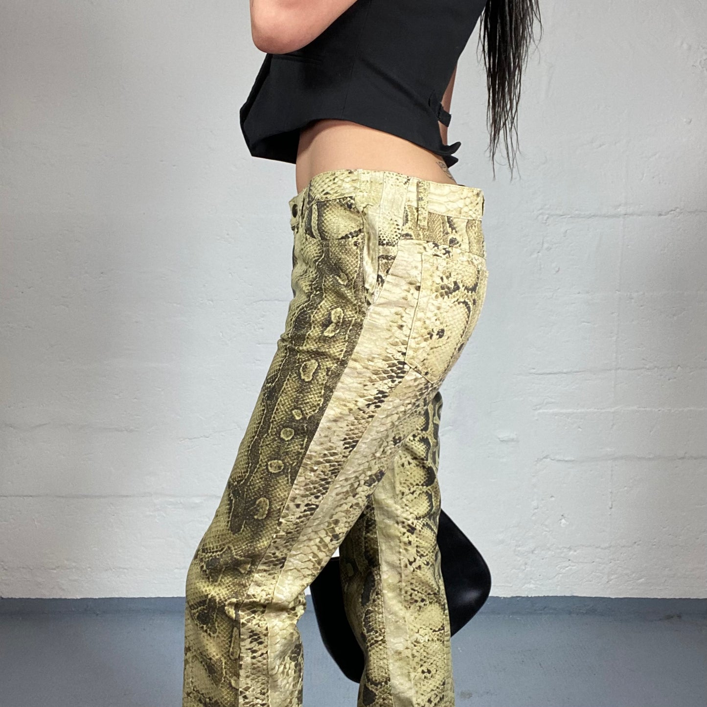 Vintage 2000’s Just Cavalli Snake Skin Effect Khaki Beige Straight Fit Middle Waist Pants (M)