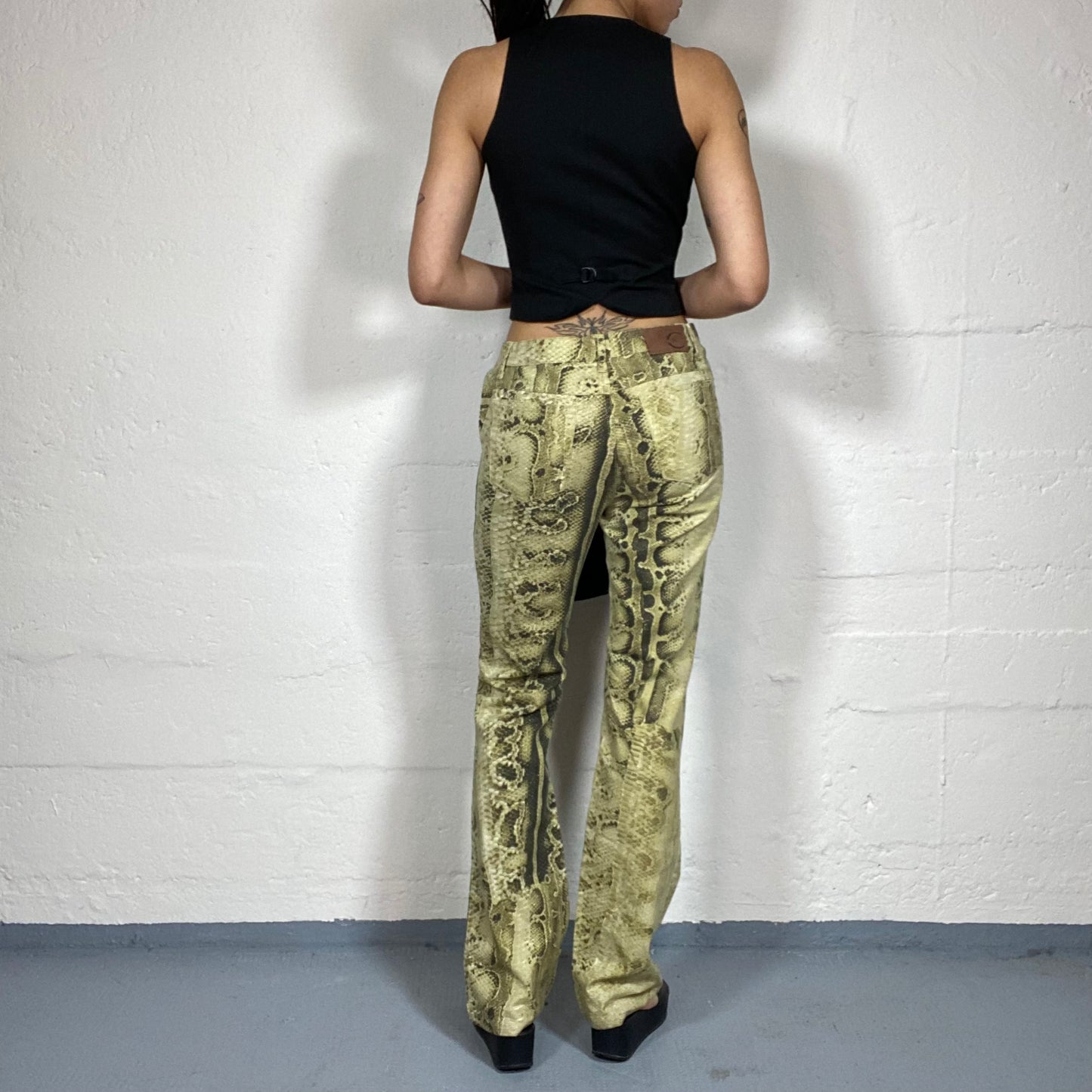 Vintage 2000’s Just Cavalli Snake Skin Effect Khaki Beige Straight Fit Middle Waist Pants (M)