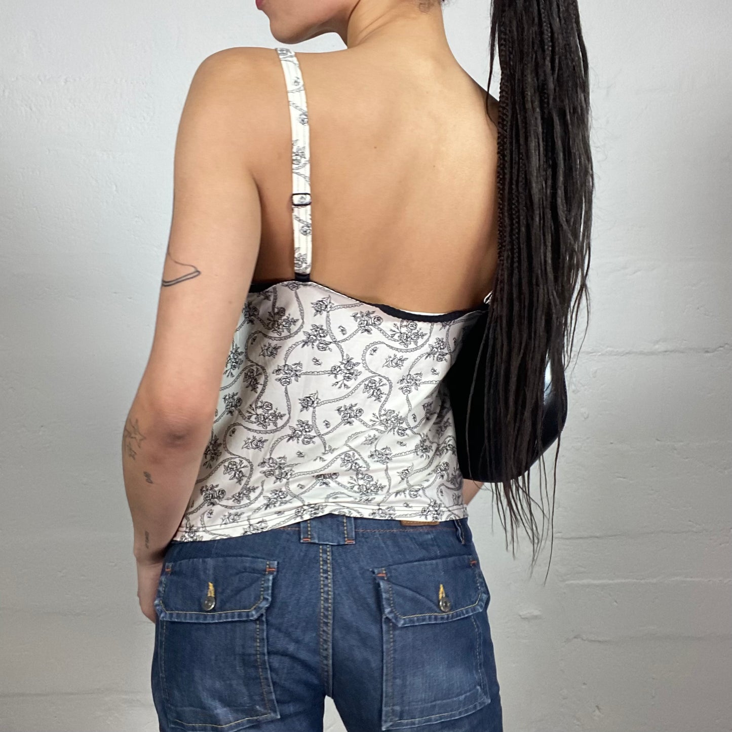 Vintage 2000's Coquette White Summer Minimalistic Floral Printed Cami Top with Black Lace Decorated Bra (L)