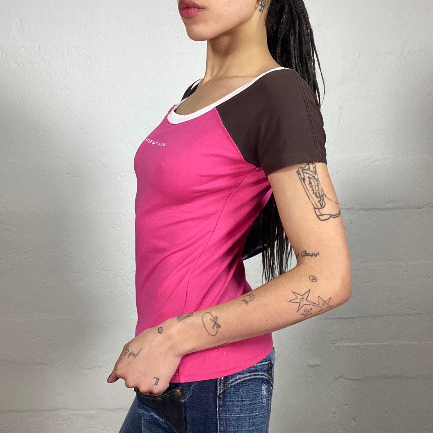 Vintage 2000's Archive Nike Gym Sporty Pink and Brown Fitted T-Shirt with White Logo Print (S)