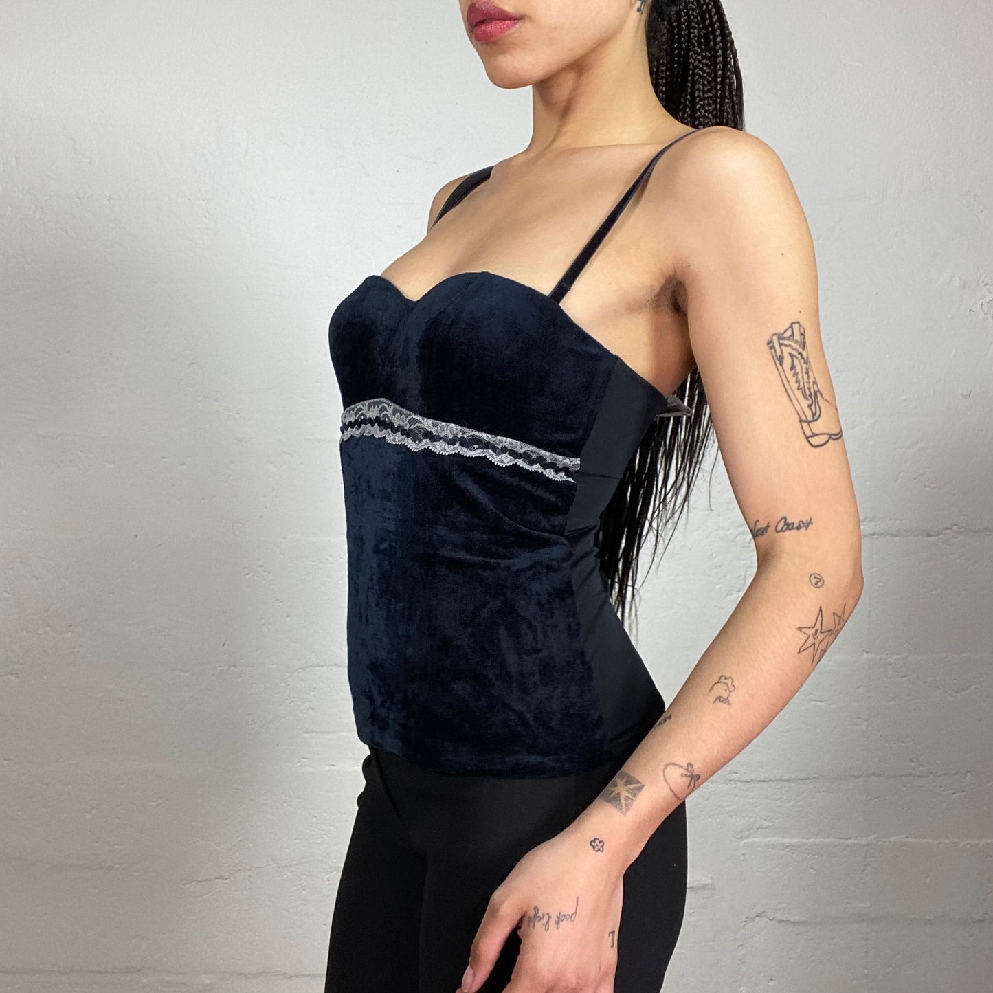 Vintage 2000's Classy Night Out Midnight Blue Velour Corset Top Decorated with White Lace and Sequins (S)