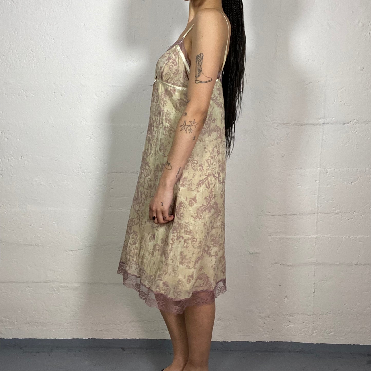 Vintage 2000's Soft Girlie Romantic Beige Faded Pink Printed Midi Dress with Lace Trim and Silky Ribbon Detail (M/L)