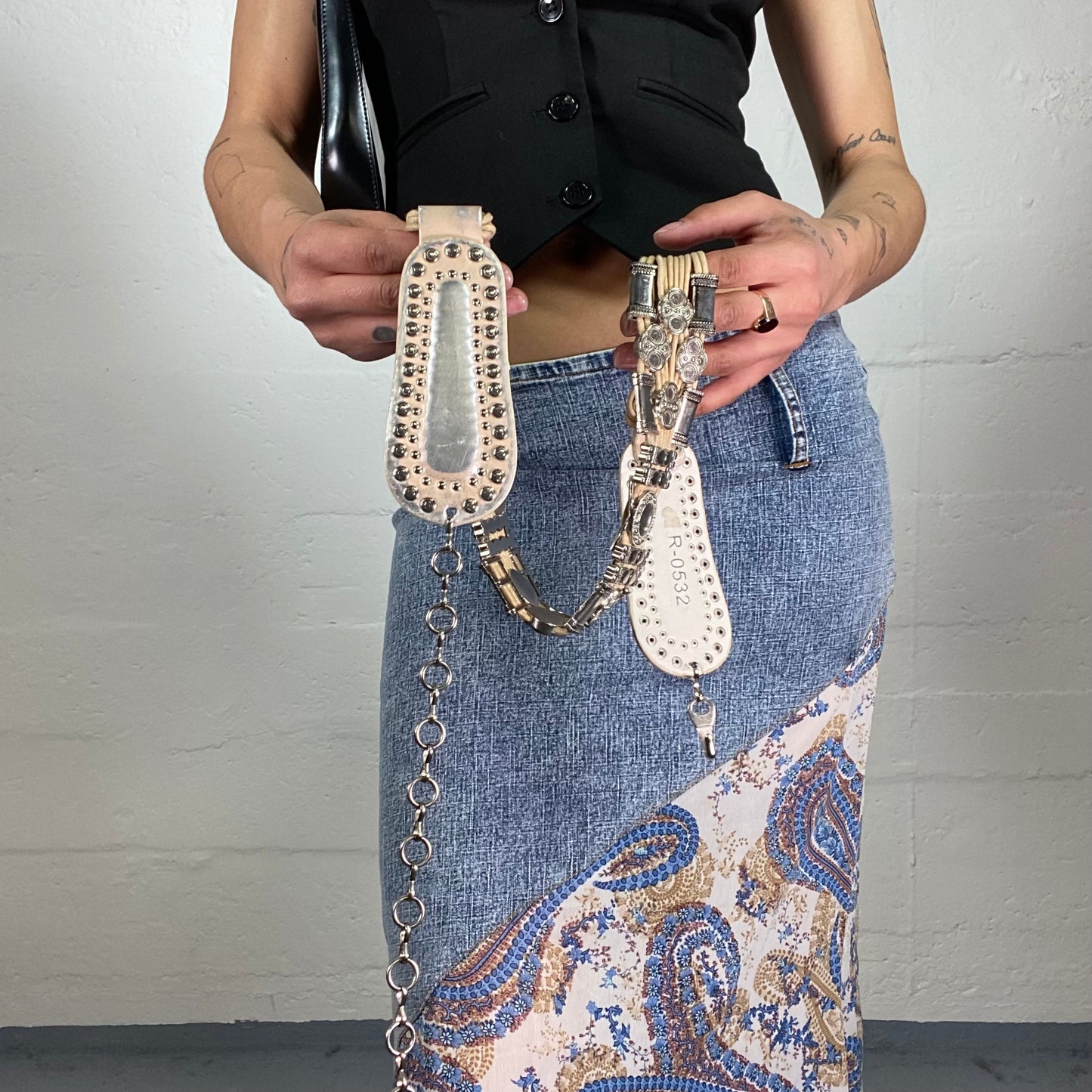 Vintage 2000's Boho Multiple Antique Silver Details Belt