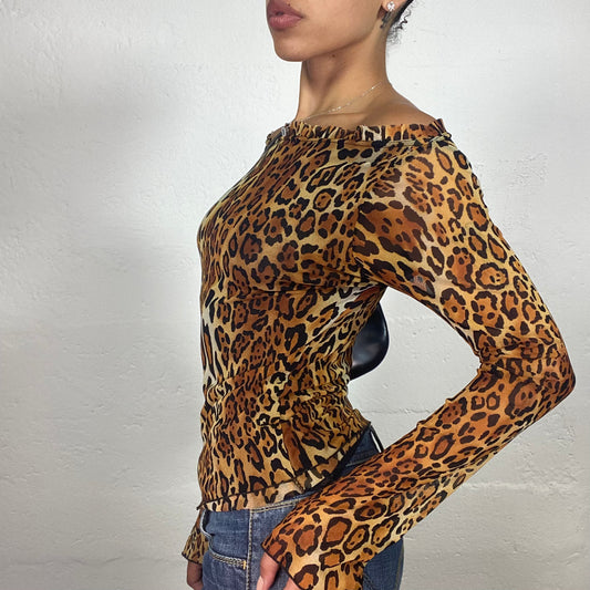 Vintage 2000's Glamorous Cheetah Girl Longsleeve Gold Toned Leo Print Top (S)