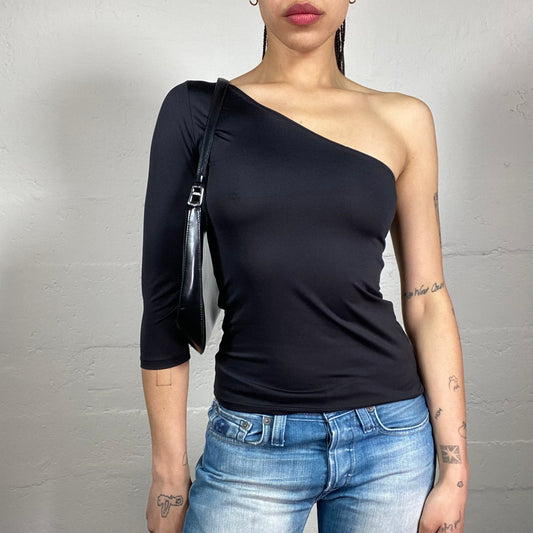 Vintage 2000’s Classy Night Out Black Asymmetric Shoulders Slim Fitted Top (S)