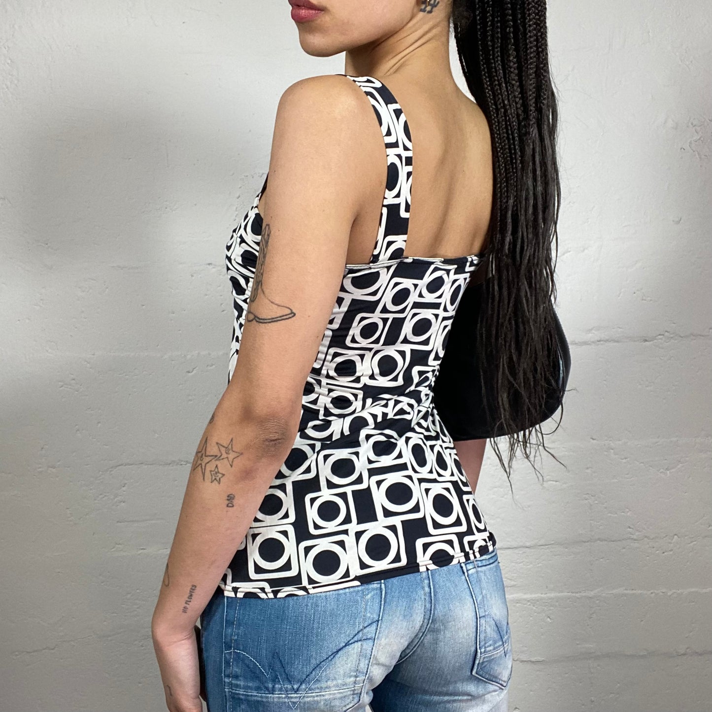 Vintage 2000’s Sunday Date Black and White Futuristic Geometric Print Cami Top with Metal Square-Shaped Ring (S)