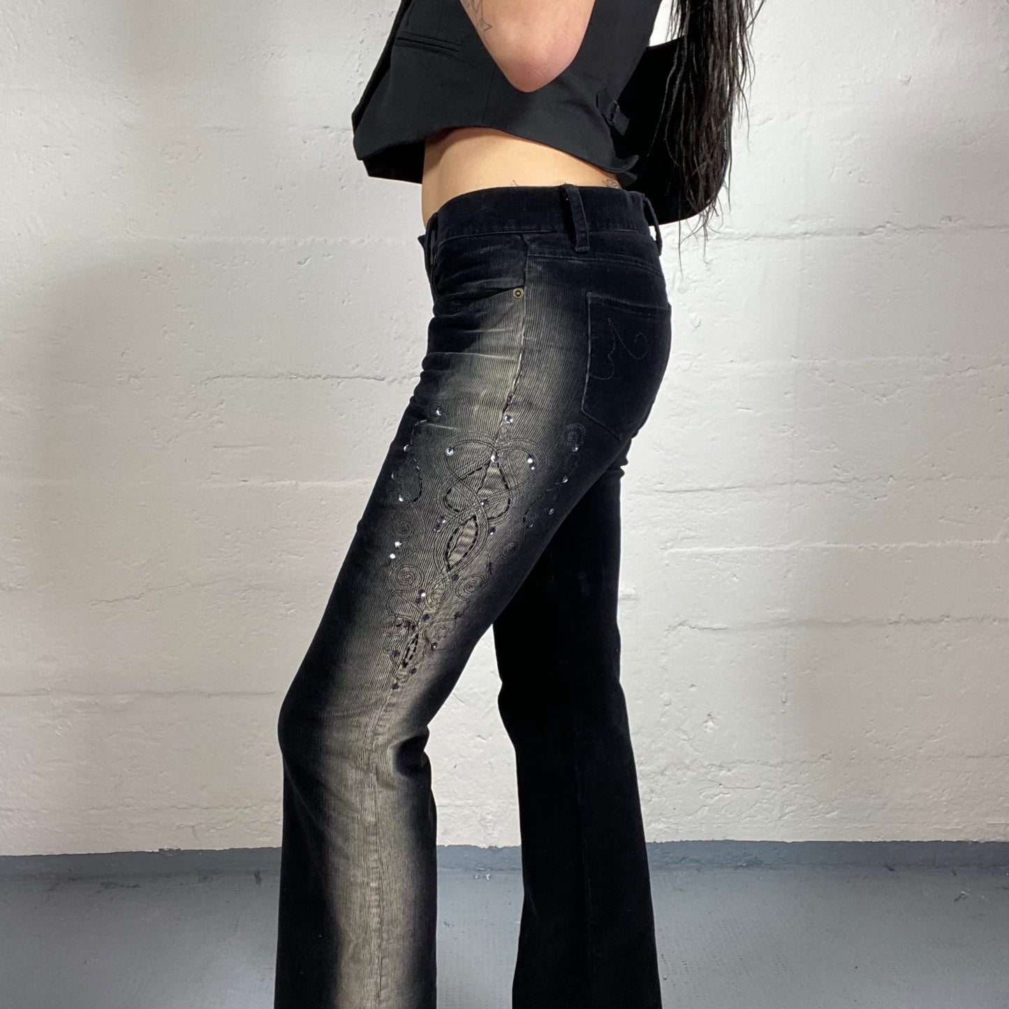 Vintage 2000’s Boho Goth Girl Velvet Black Bootcut Pants with Side Beige Airbrush and Rhinestone Embroidery (XS)