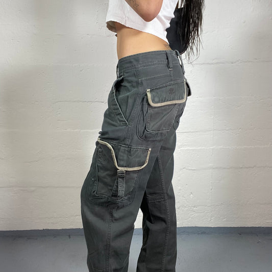 Vintage 2000’s Diesel Hip-Hop Grey Cargo Low Waisted Pants with Open Beige Trim (M)