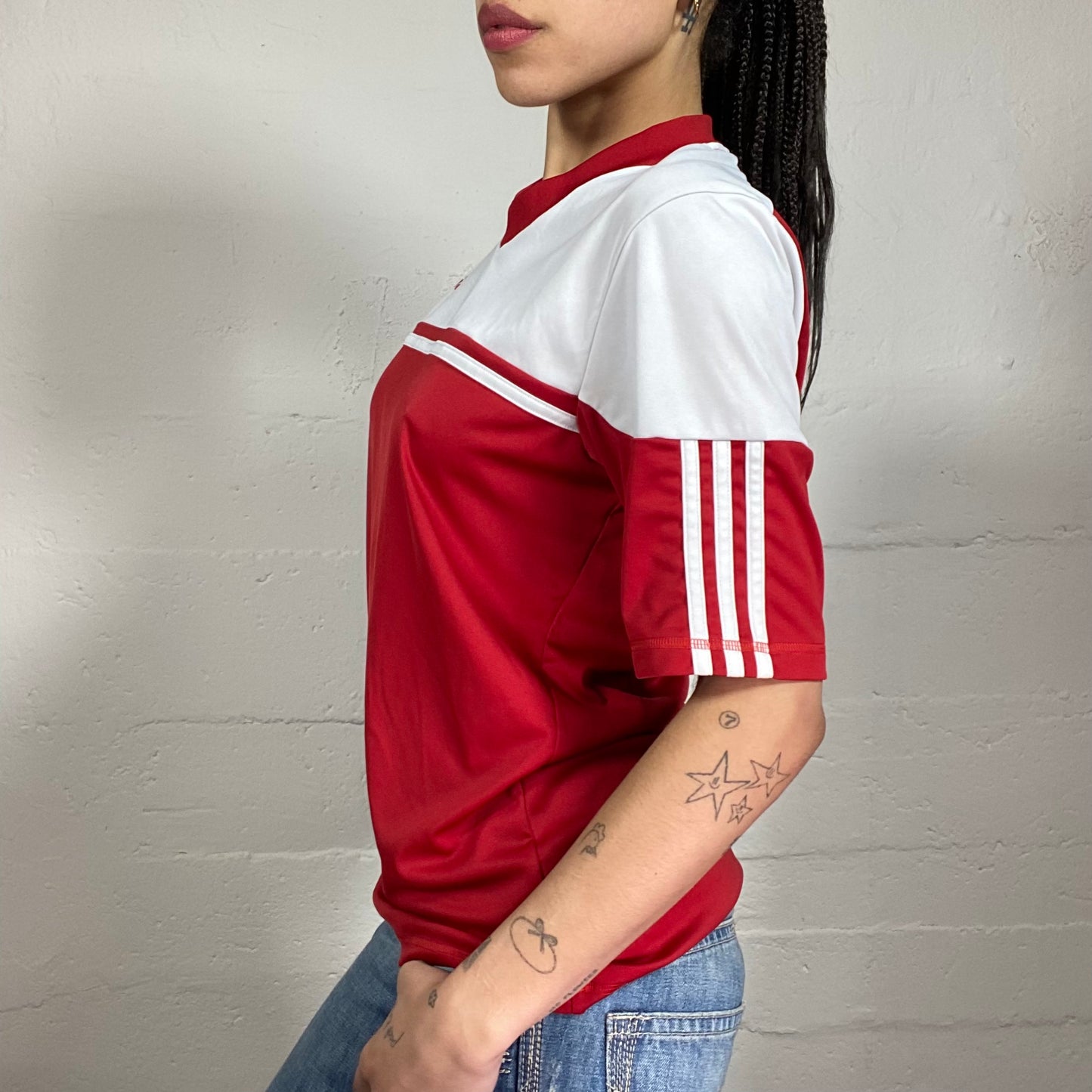 Vintage 2000’s Archive Adidas Sporty White and Red Tomboy T-Shirt (L)