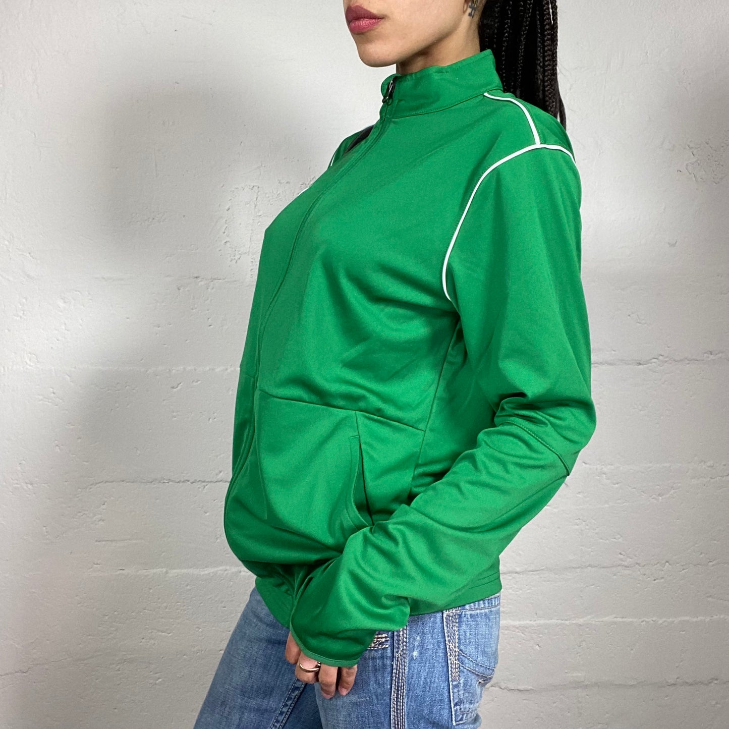 Vintage 2000’s Nike Sporty Green Zip Up Pullover with Contrast White Stripes and Logo Print (M)