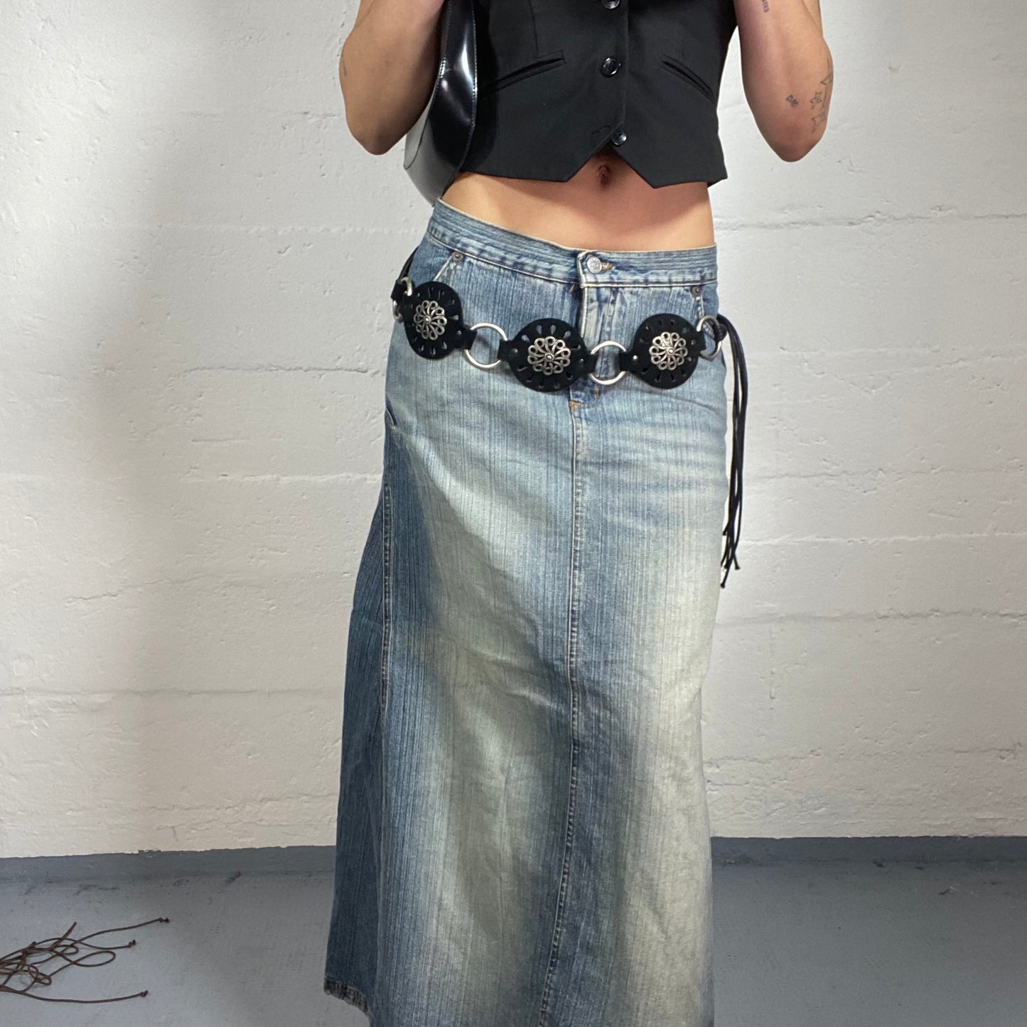 Vintage 2000’s Boho Glam Black Leather Belt with Metal Rings and Hanging Stripe Details