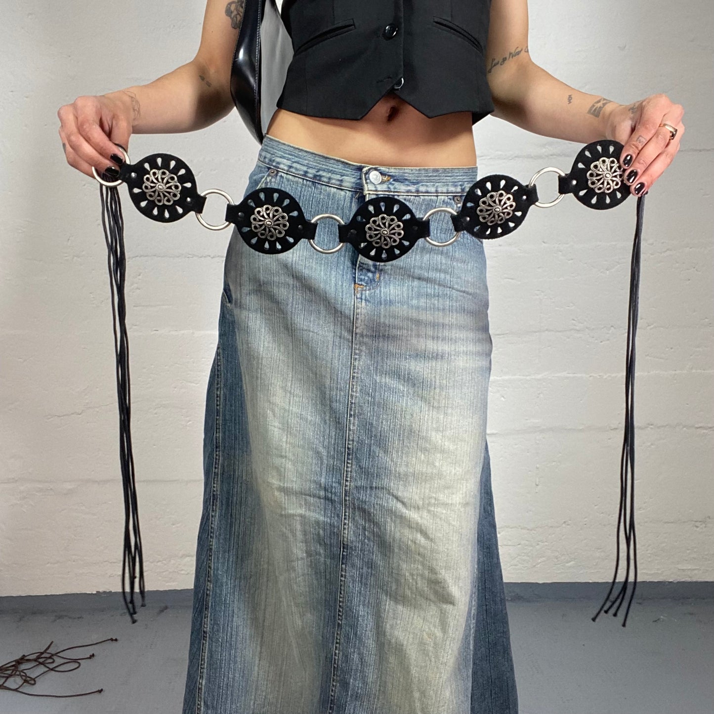 Vintage 2000’s Boho Glam Black Leather Belt with Metal Rings and Hanging Stripe Details