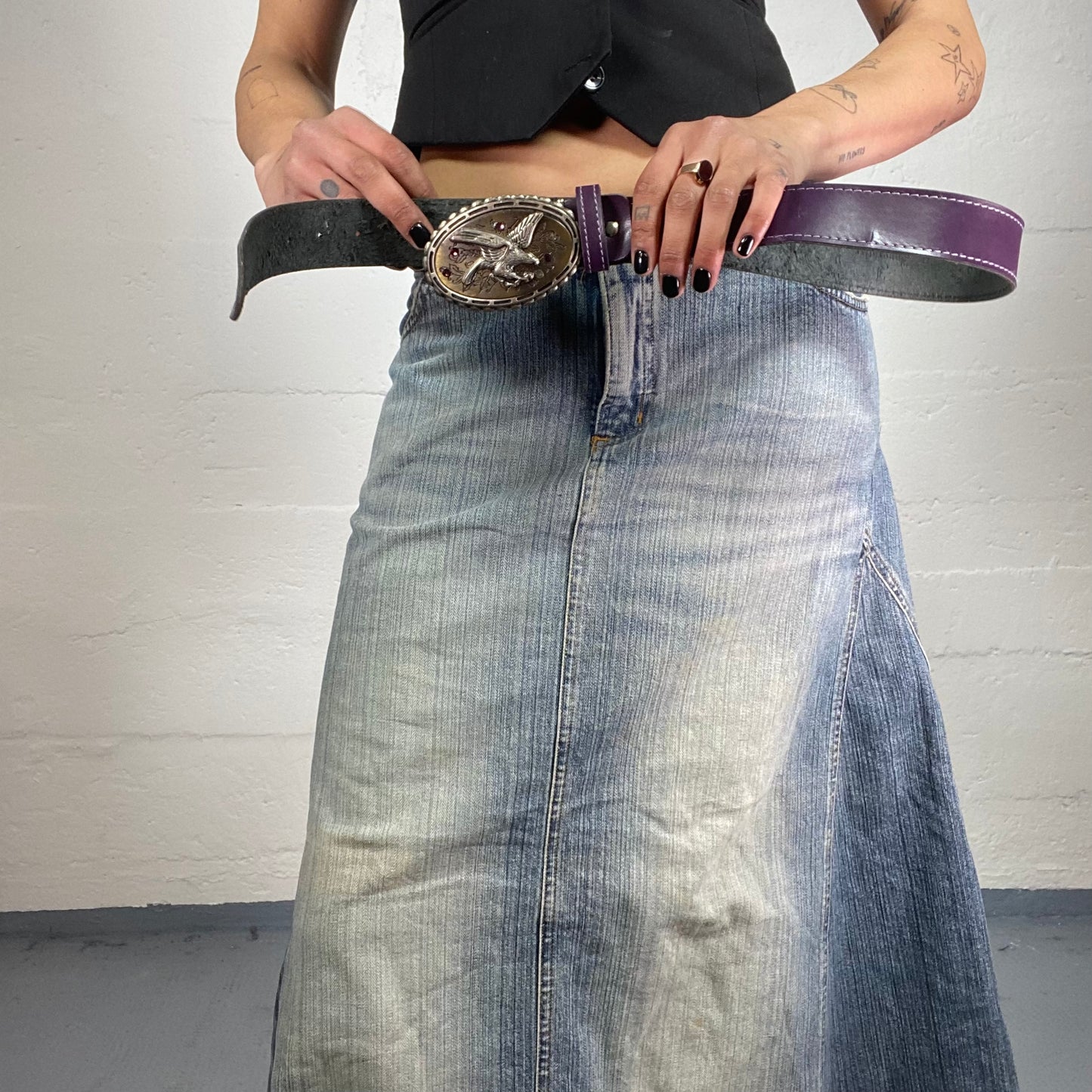 Vintage 2000’s Grunge Purple Leather Glossy Belt with Oval Metal Rhinestone Decorated Detail