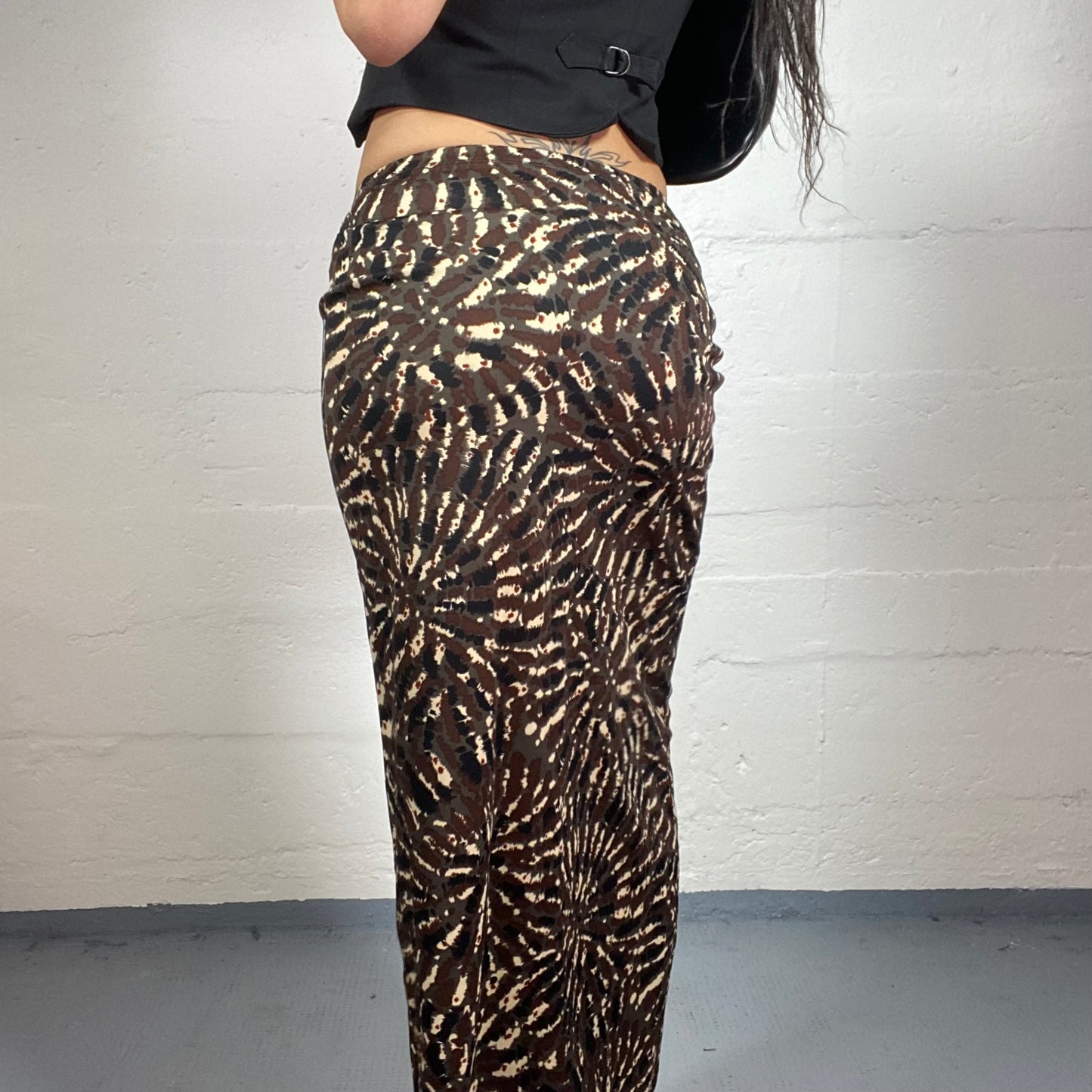 Vintage 2000’s Boho Style Summer Brown Maxi Skirt with Abstract Print (S)