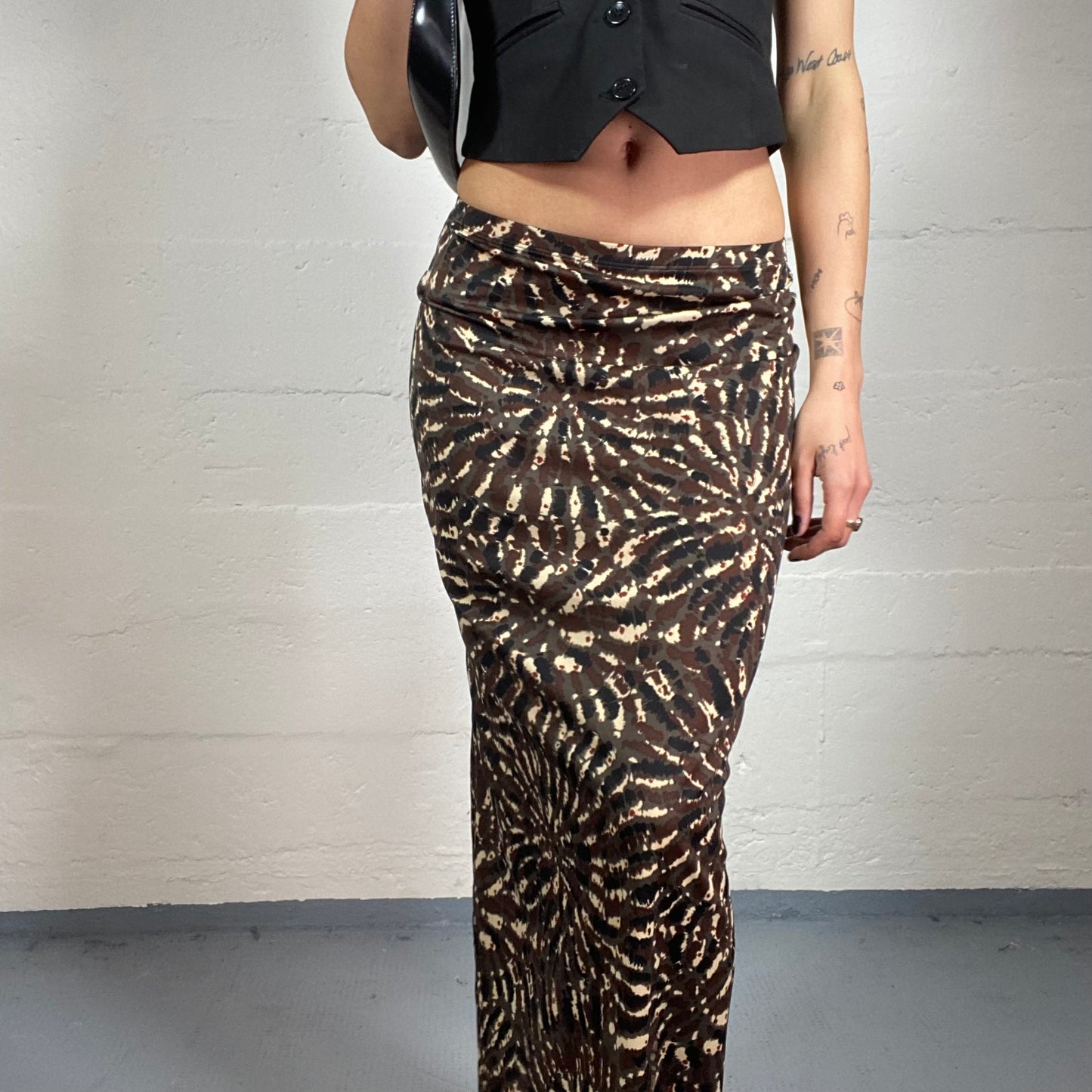 Vintage 2000’s Boho Style Summer Brown Maxi Skirt with Abstract Print (S)