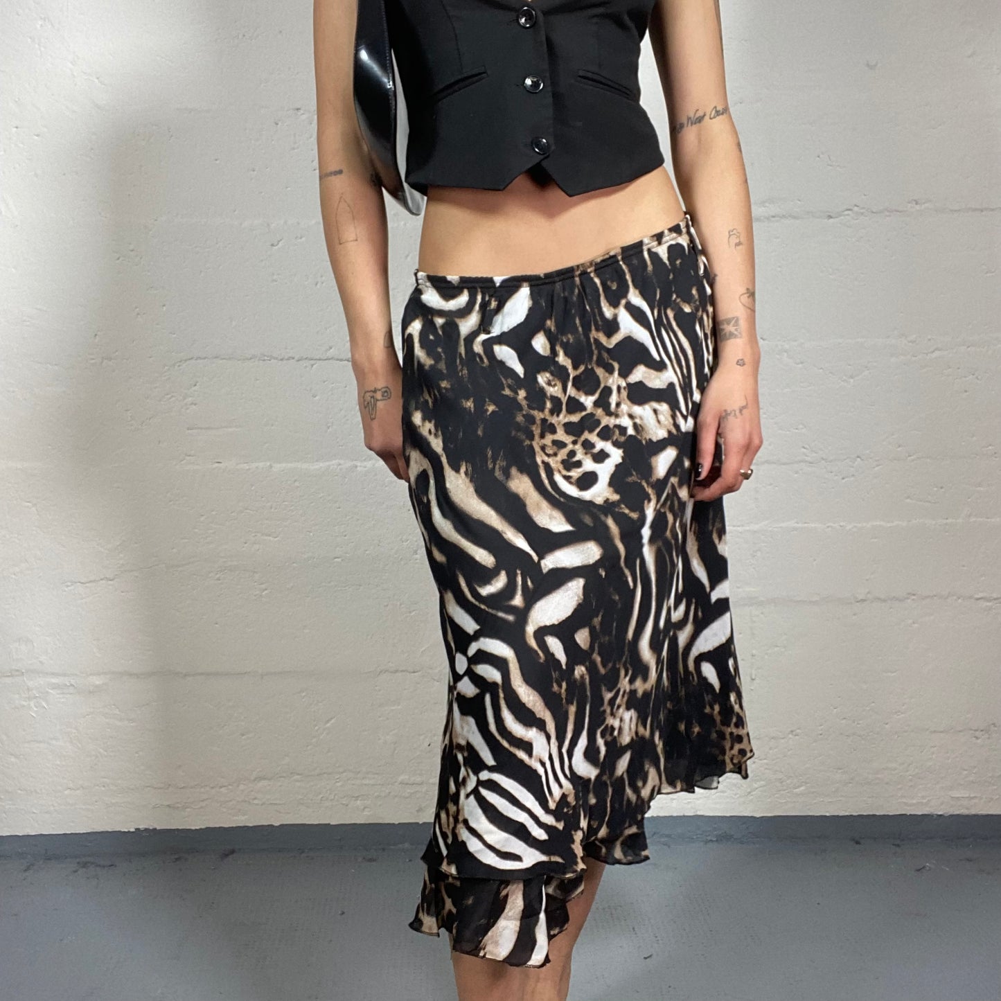 Vintage 2000’s Cheetah Girl Animal Print Chiffon Midi Low Waisted Skirt (M)