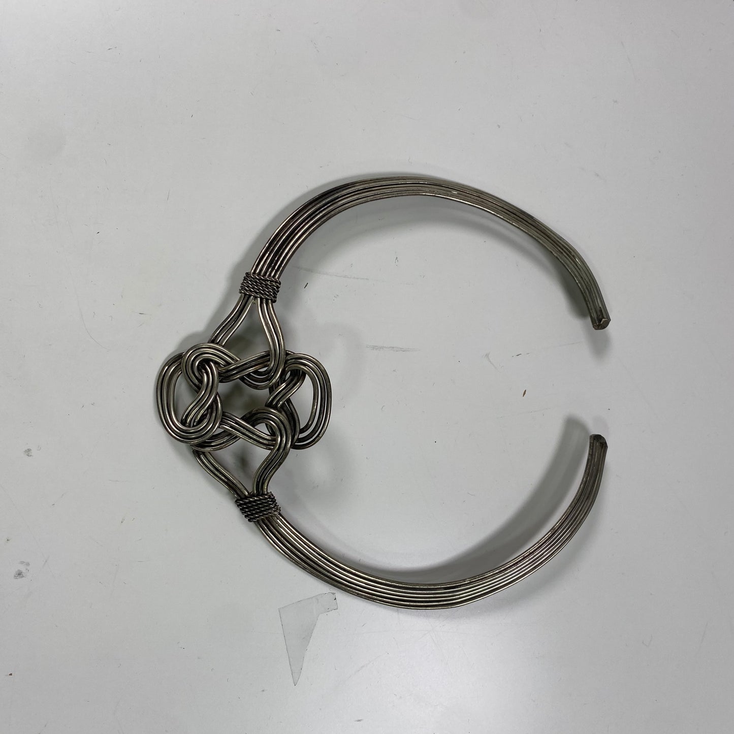 Vintage 2000’s Gothic Antique Silver Knotted Effect Necklace