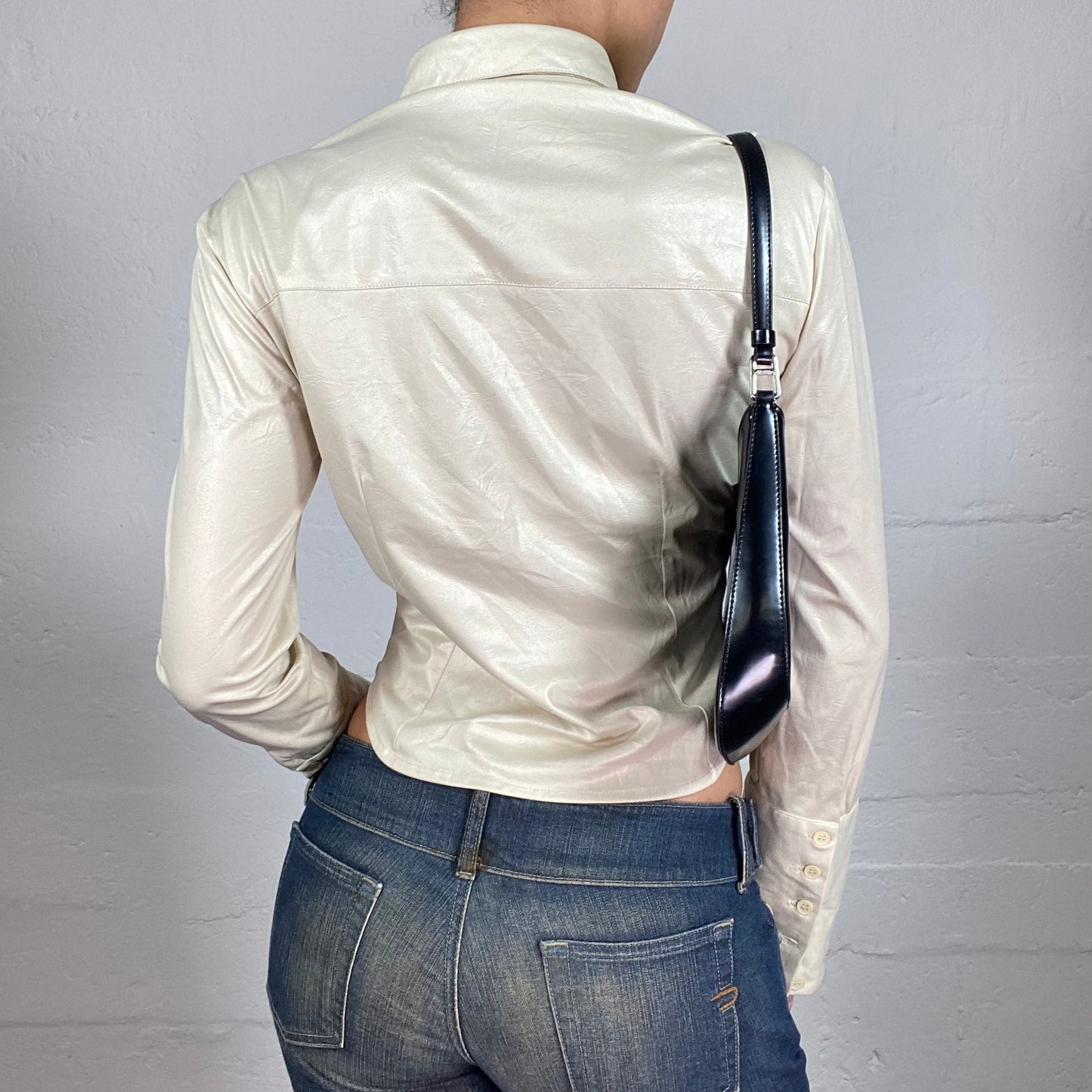 Vintage 2000's Soft Office Girl Milky Colour Silky Zip Up Shirt with Pointy Collar (M)