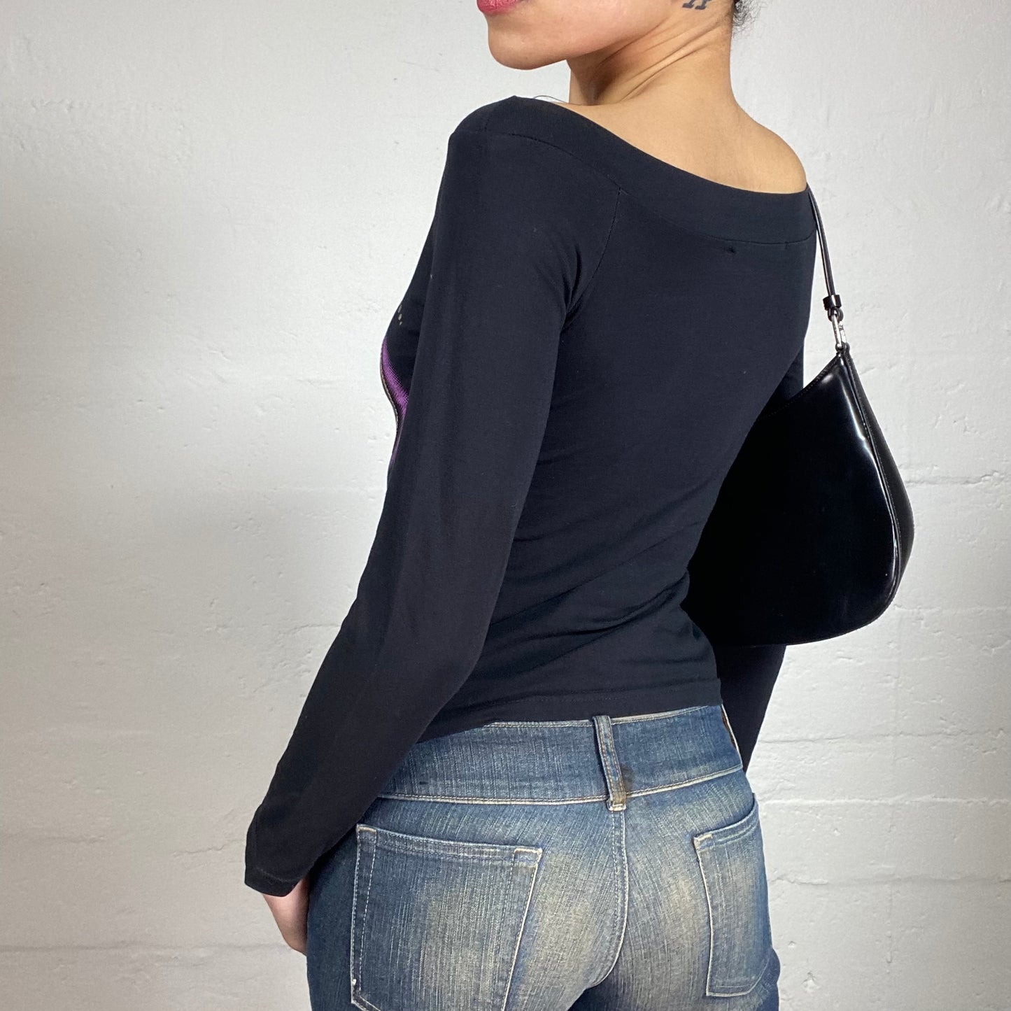 Vintage 2000's Downtown Girl Black Open Shoulders Longsleeve Top with Fun Purple and Gold Miss Piru Print (S/M)