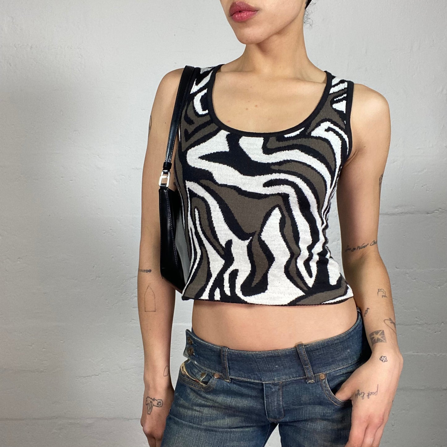 Vintage 2000's Futuristic Brown and White Knitted Cropped Tank Top with Abstract Print (S)