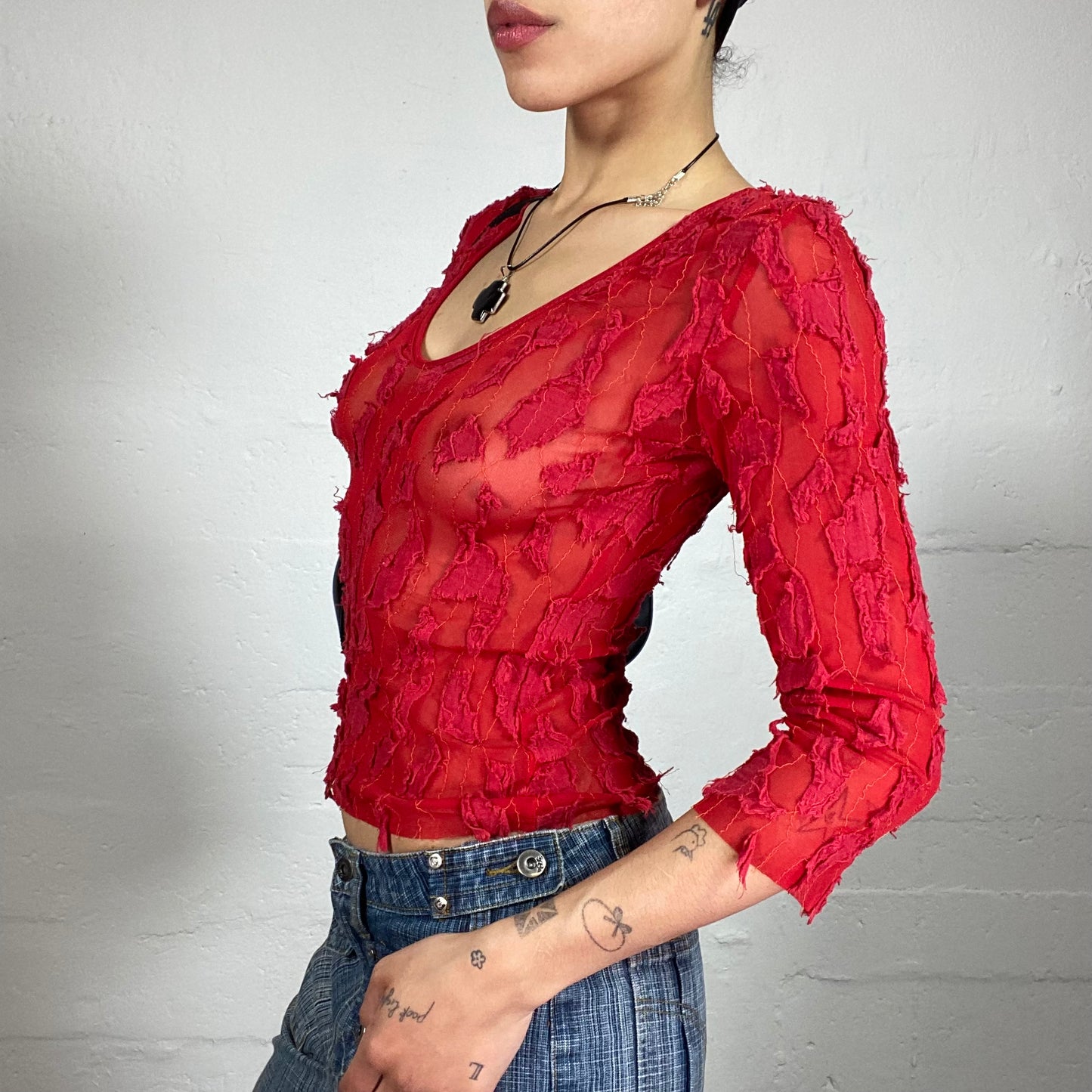 Vintage 2000's Femme Fatale Blood Red Mesh Abstractly Embroidered 3/4 Sleeve Top (S)
