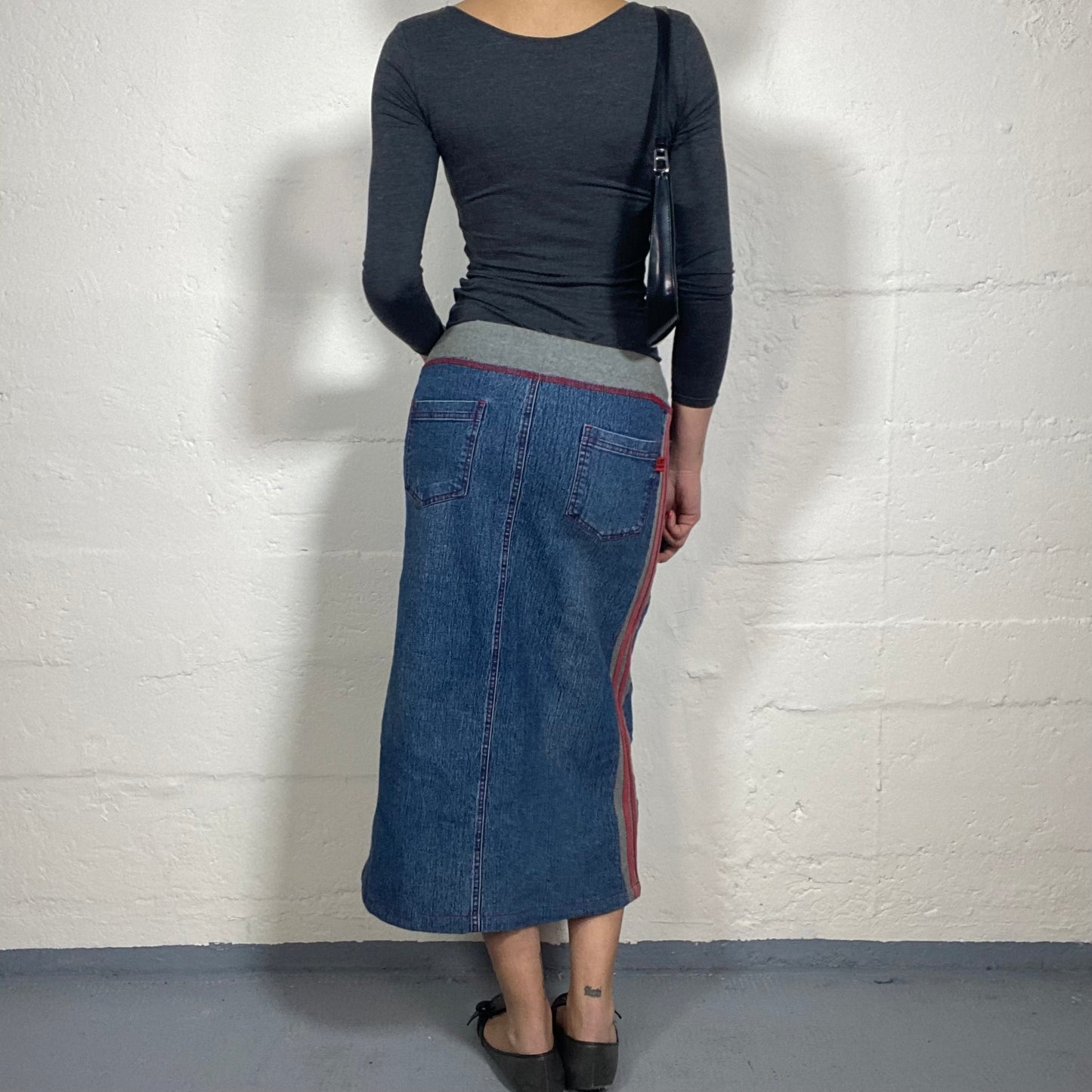 Vintage 2000's Sporty Blue Denim Midi Skirt with Waist Band and Decorative Side Stripes (S/M)