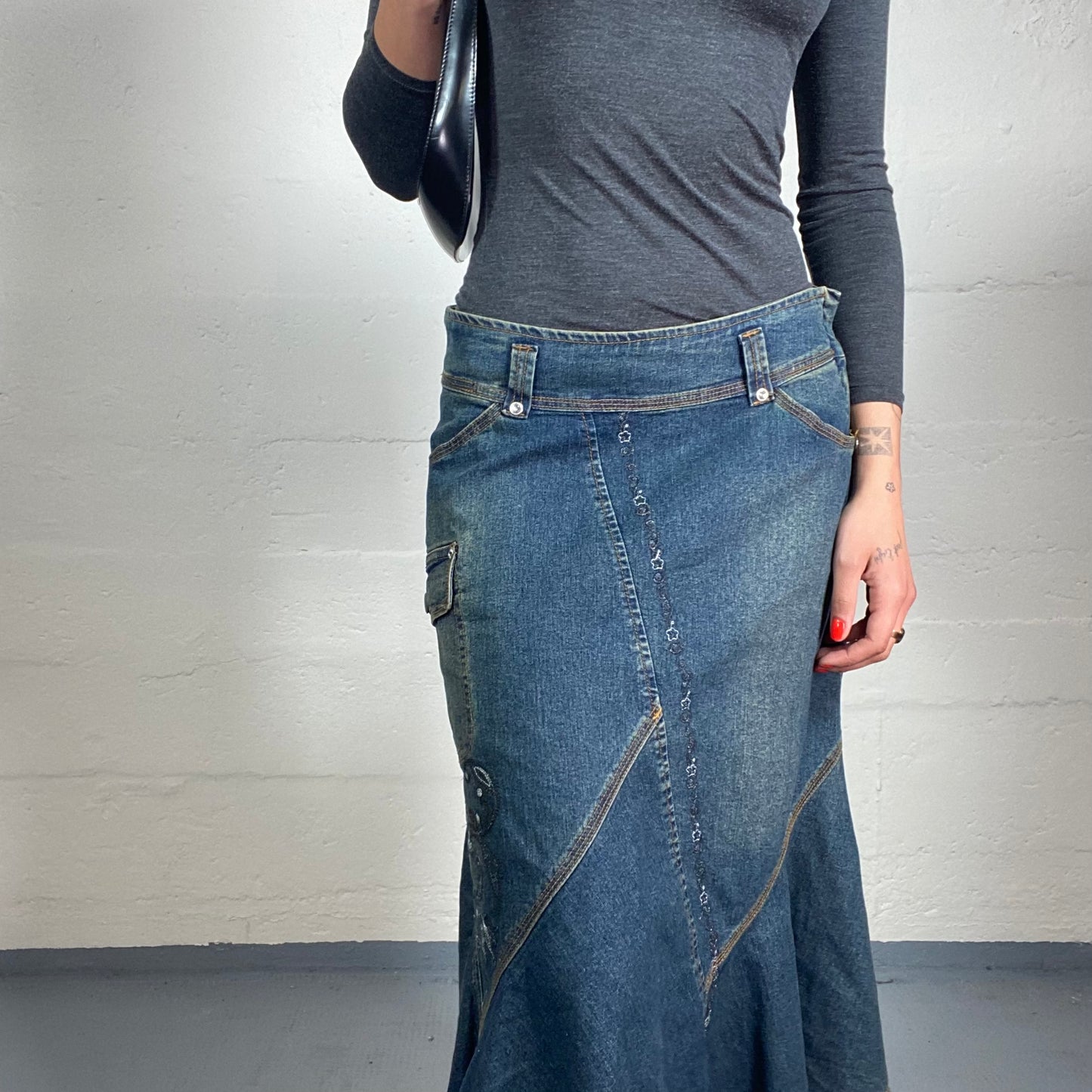 Vintage 2000's Summer Park Date Midi Blue Denim Skirt with Floral Embroidery (S/M)