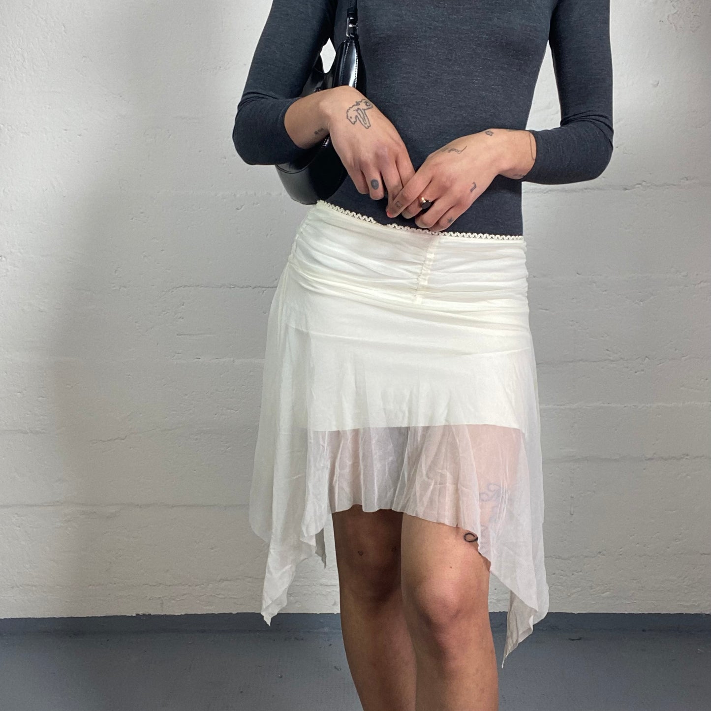 Vintage 2000's Soft Girl White Flowy Chiffon Asymmetric Midi Skirt (S)