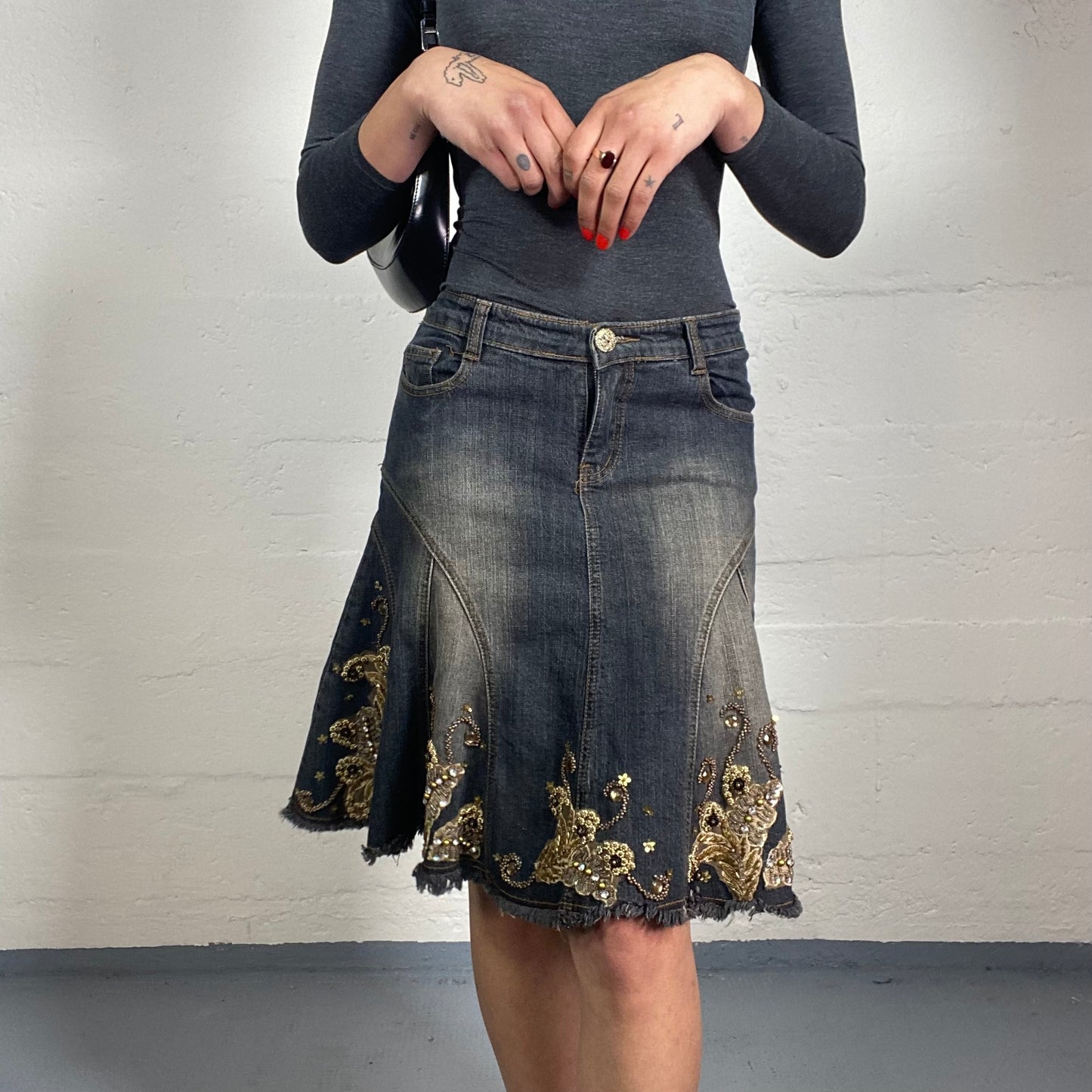 Vintage 2000's Boho Girl Dark Denim Dirty Effect Midi Skirt with Gold Sequins Embroidery (M)