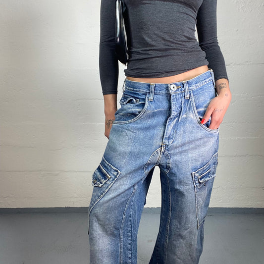 Vintage 2000's Hip-Hop Low Rise Baggy Cargo Light Washed Jeans with Oversized Pockets (M)