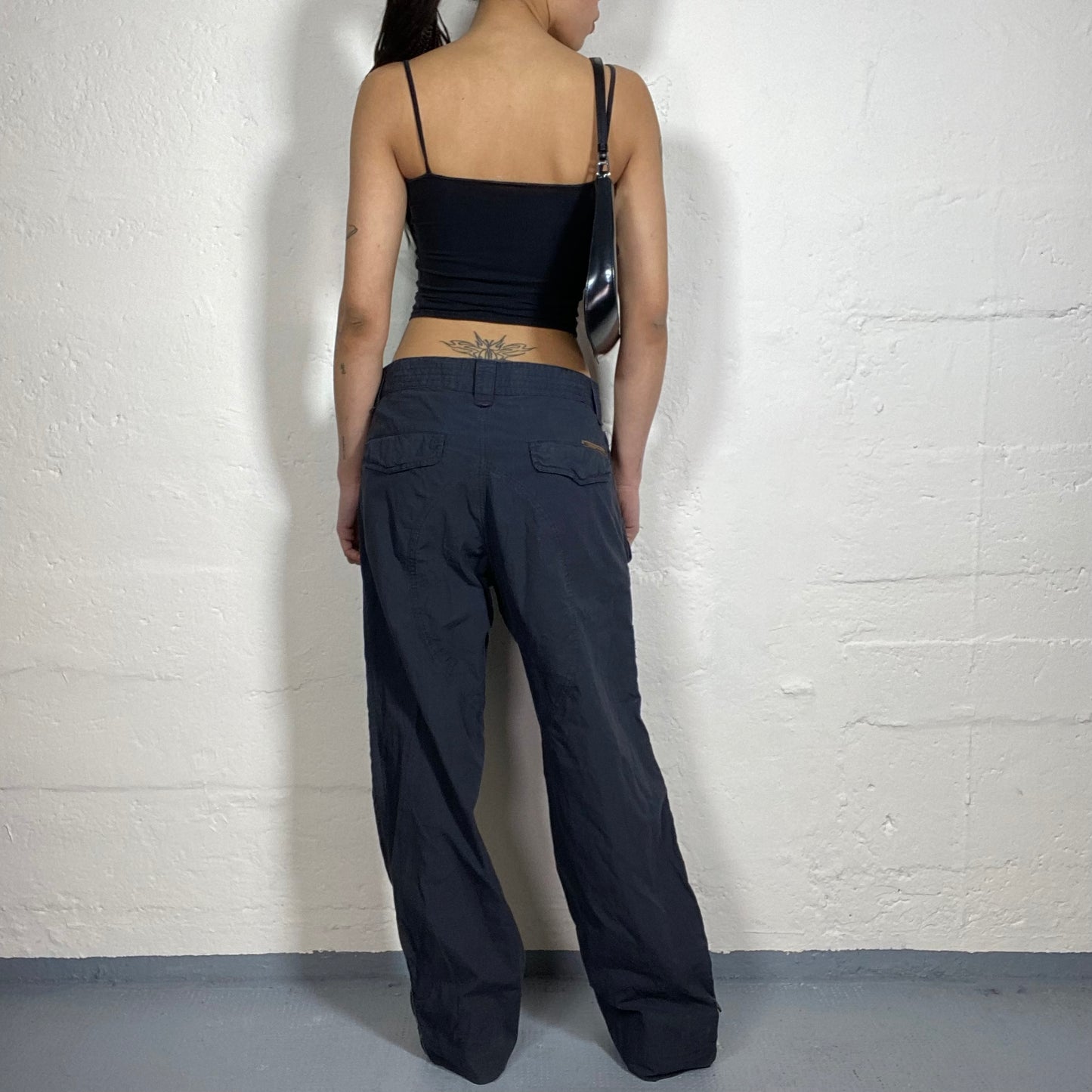 Vintage 2000’s Skater Low Waisted Baggy Black Pants with Zipper Details (S/M)