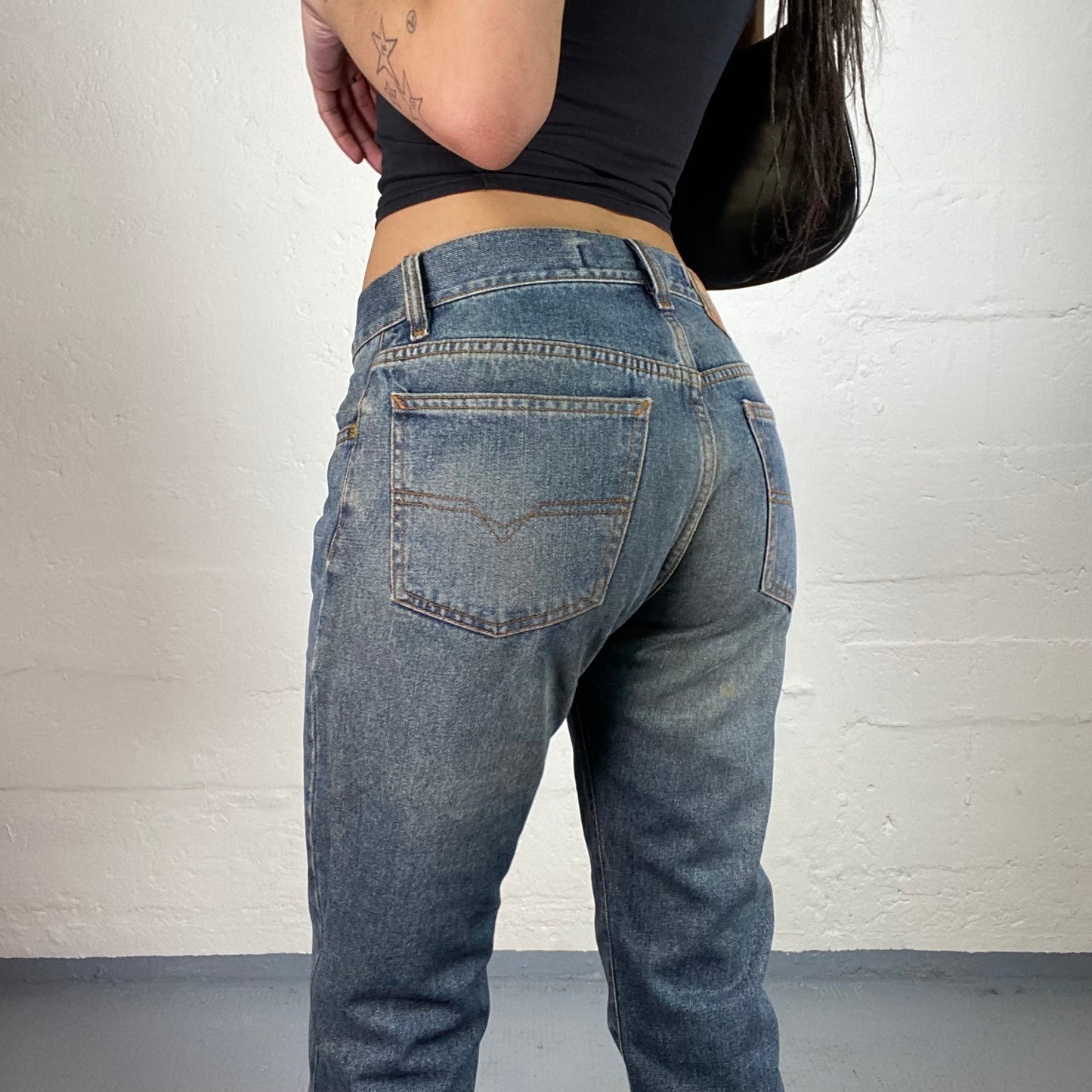 Vintage 90’ Diesel Archive Classic Mid Rise Dark Denim Wash Out Bootcut Jeans (S)