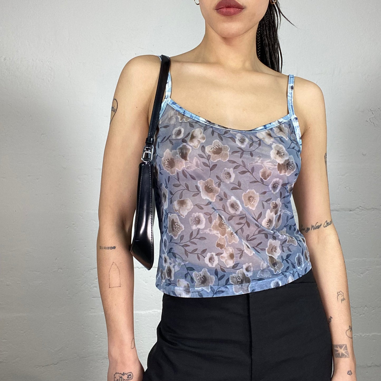 Vintage 90’ Romantic Cami Blue Top with Floral Print (XS-S)