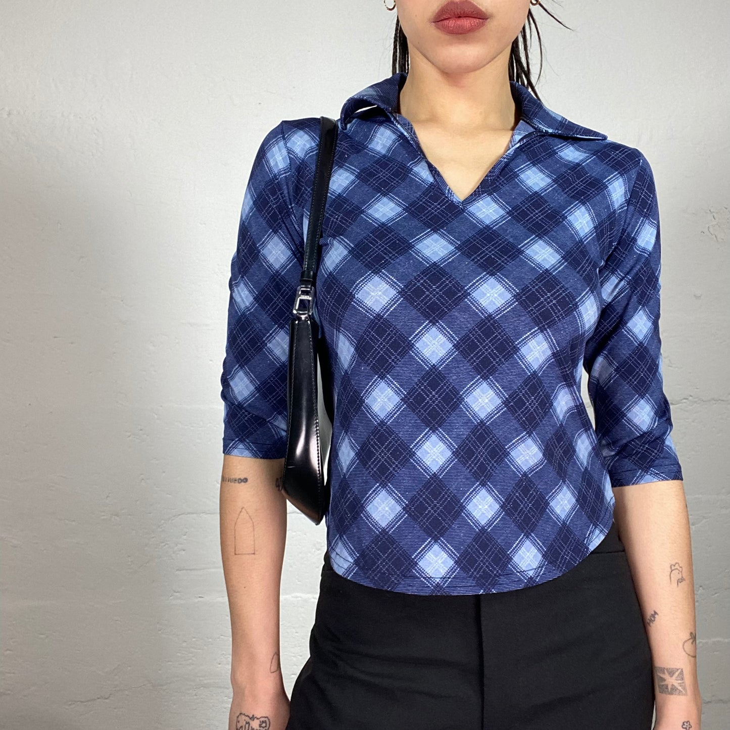 Vintage 90’ Retro Blue 3/4 Sleeves Collar Top with Matching Tone Print (S/M)