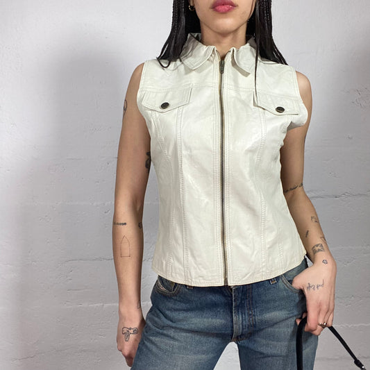 Vintage 90’ Model off Duty Biker White Leather Zip Up Vest with Antique Pocket Detail (M)