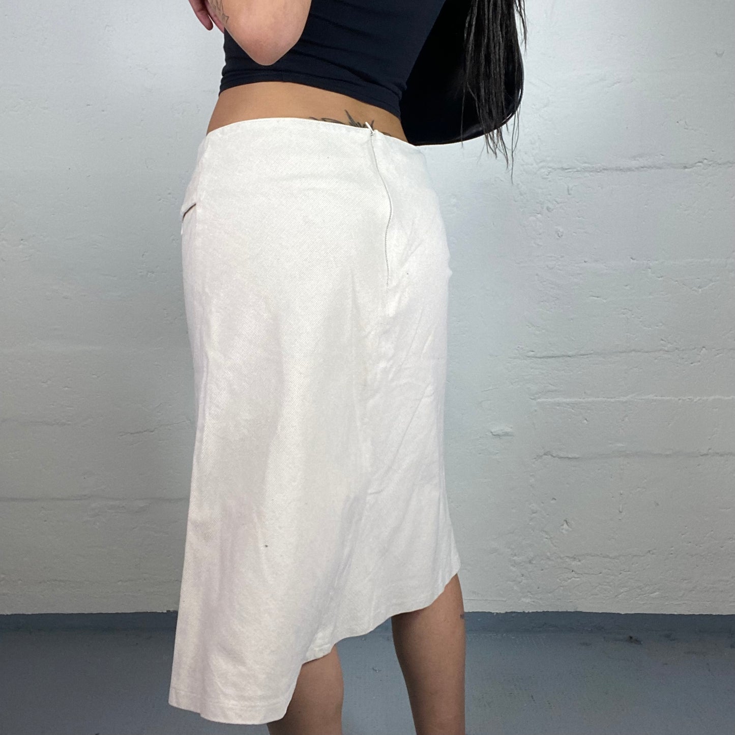 Vintage 2000's Office Girl Creme White Midi Skirt with Buckle Detail (M)