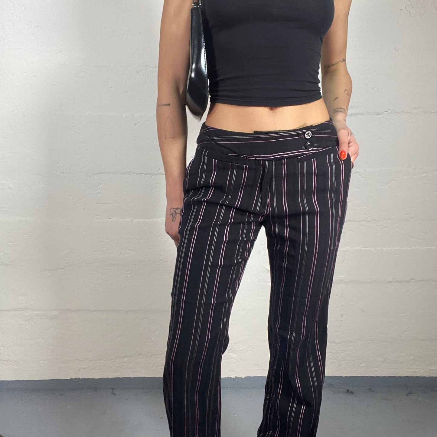 Vintage 90's Office Girl Low Waisted Black Pants with Pink Pinstripe Print (S)