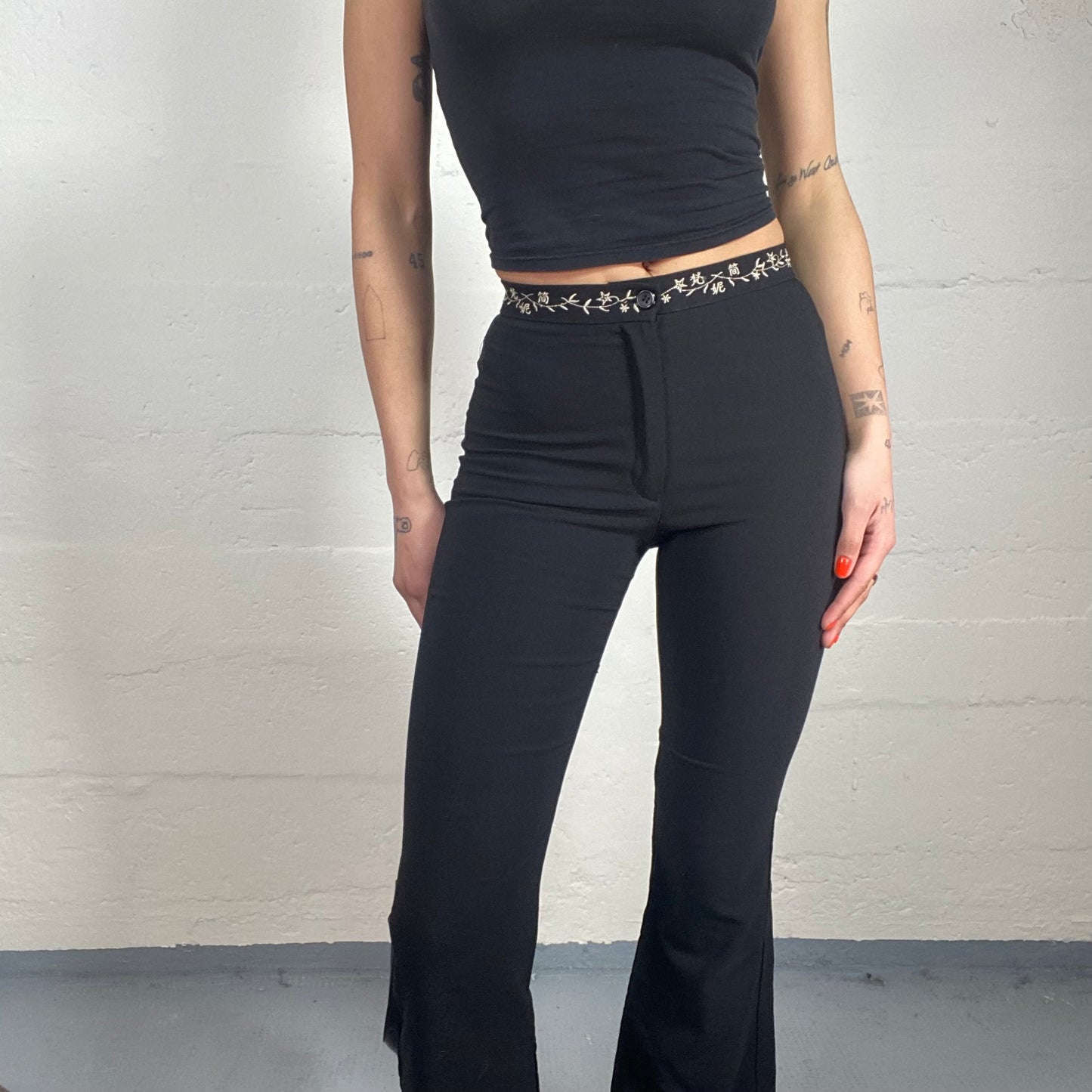 Vintage 90's Classic Office Girl High Waster Flare Black Pants with Floral Waist Embroidery Detail (32)