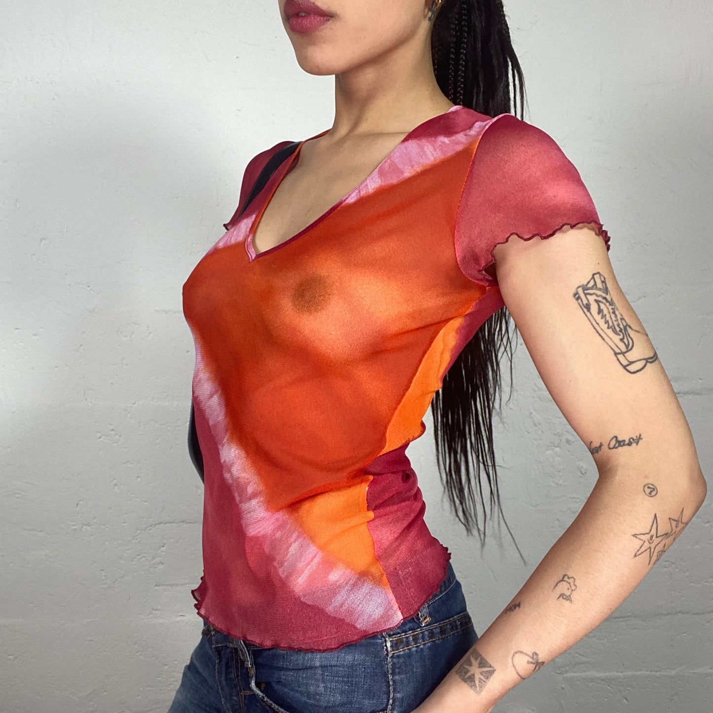 Vintage 90's Morgan Downtown Girl V-Neck Sunset Red and Orange Mesh Printed Tee (S)